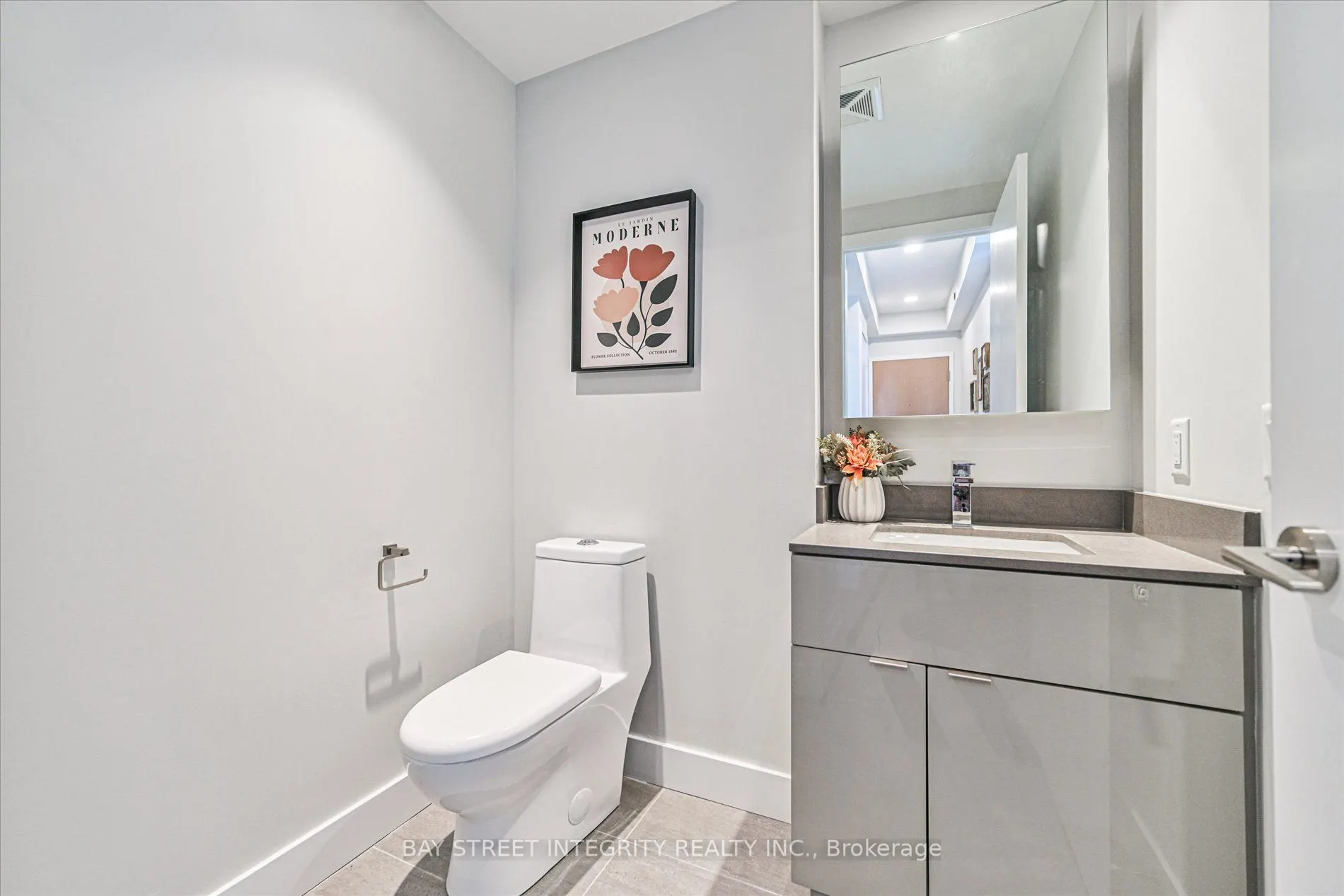 7 Grenville Street #3807
