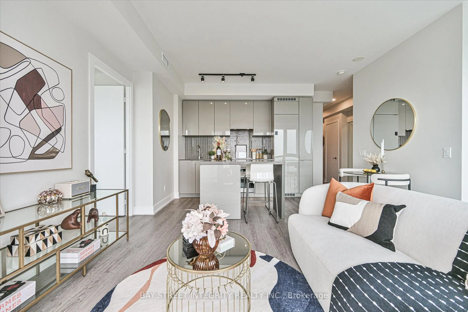 7 Grenville Street #3807