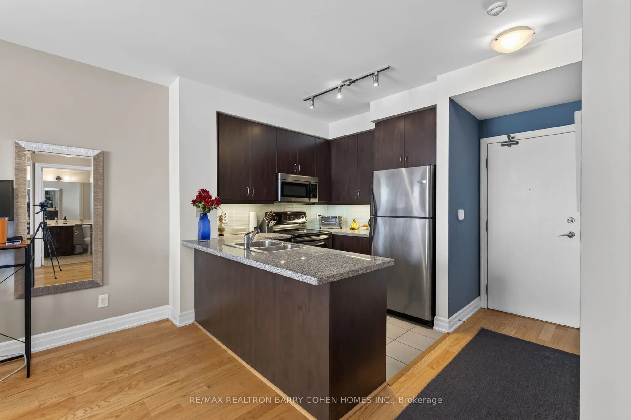500 St Clair Avenue W #1404