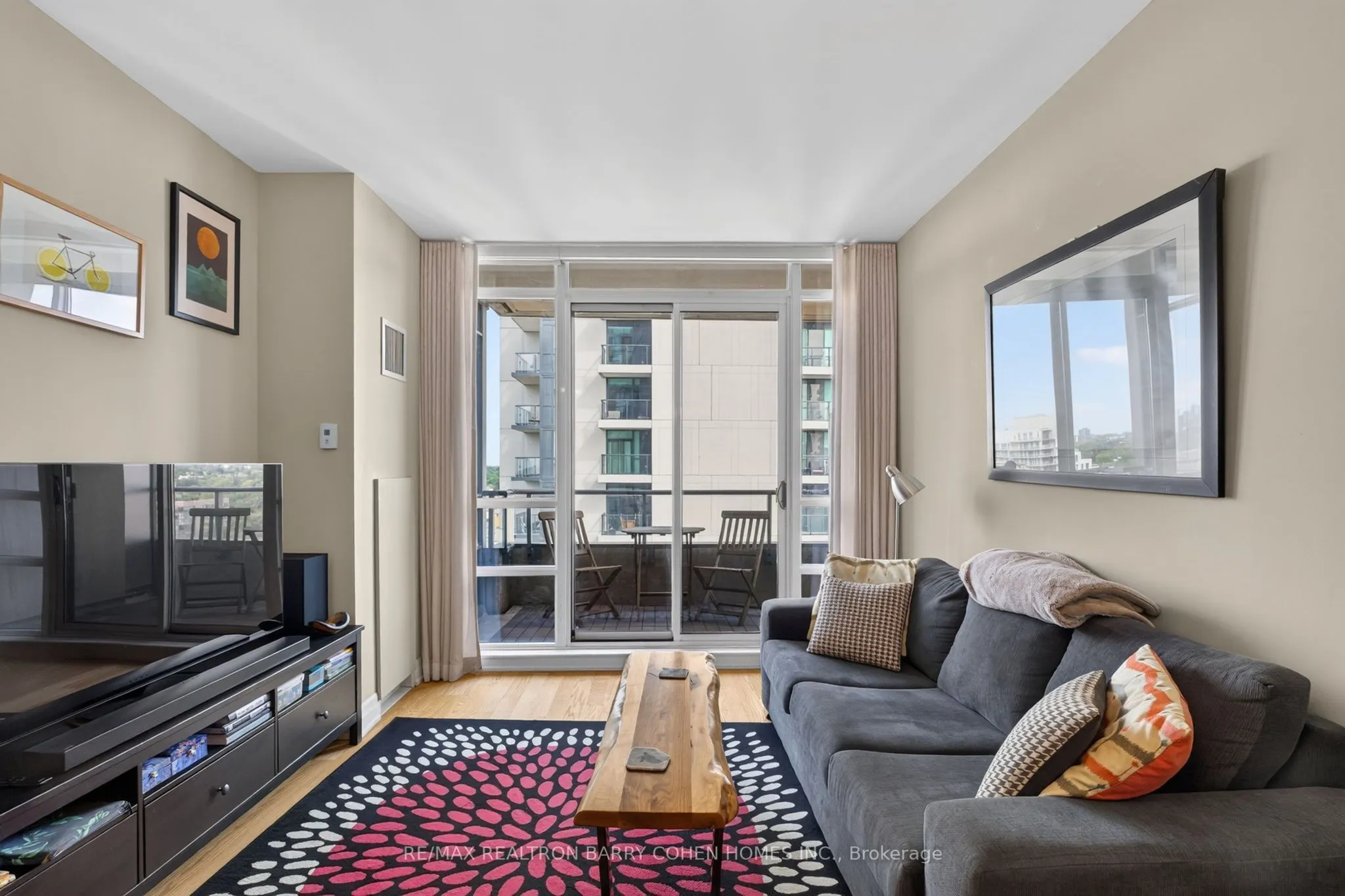 500 St Clair Avenue W #1404