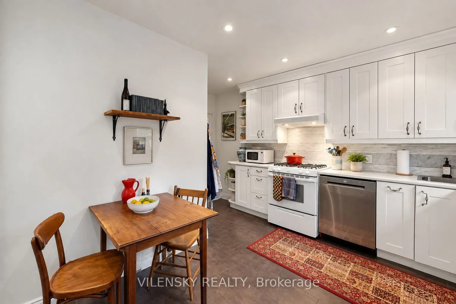 41 Lakeview Avenue