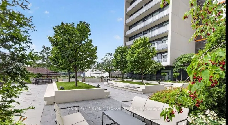 1603 Eglinton Avenue W #810