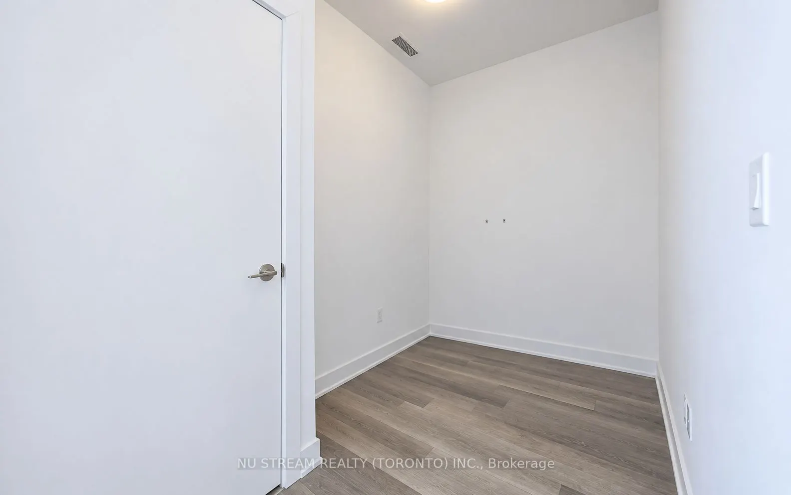 1603 Eglinton Avenue W #810
