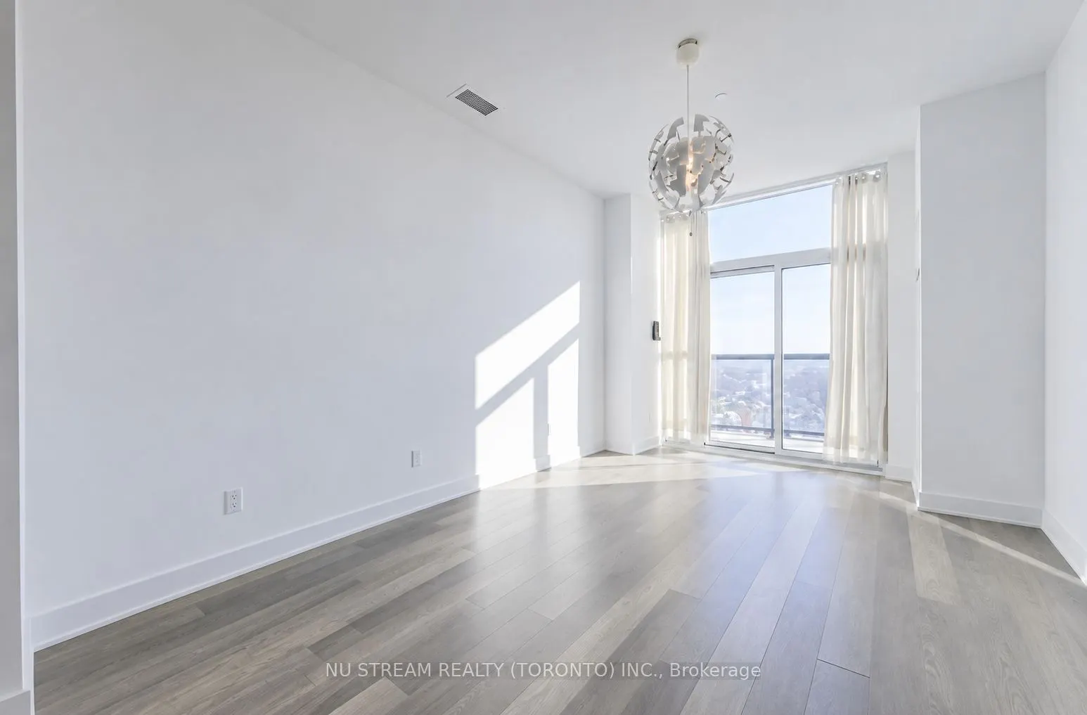 1603 Eglinton Avenue W #810