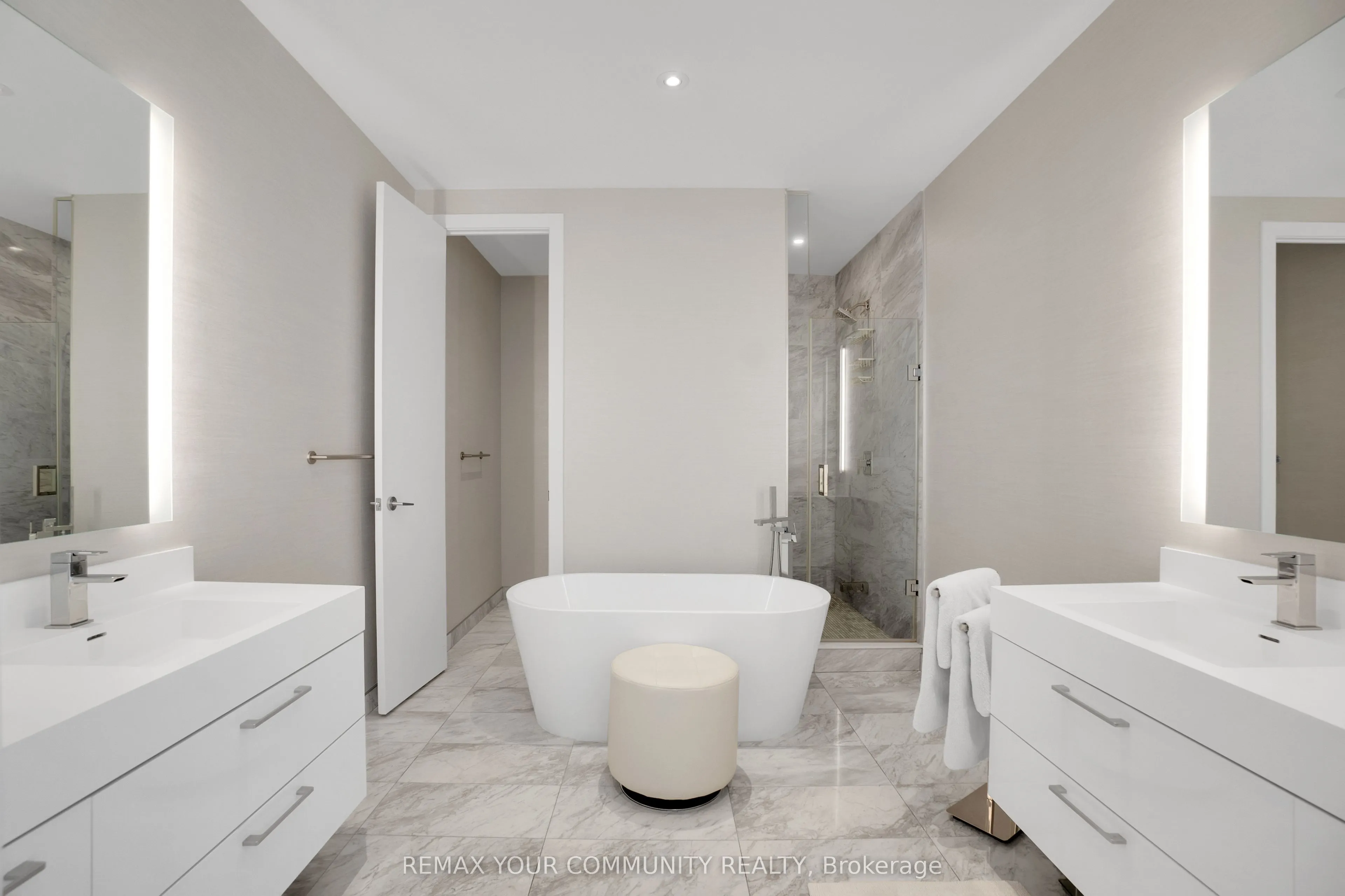 1 Yorkville Avenue #5405