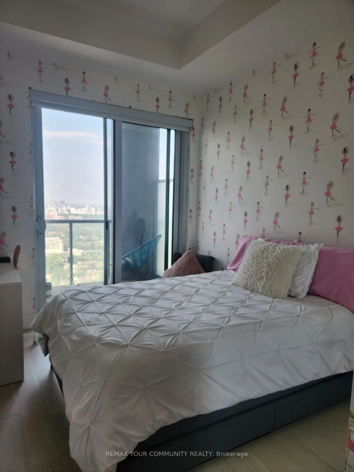 1 Yorkville Avenue #5405