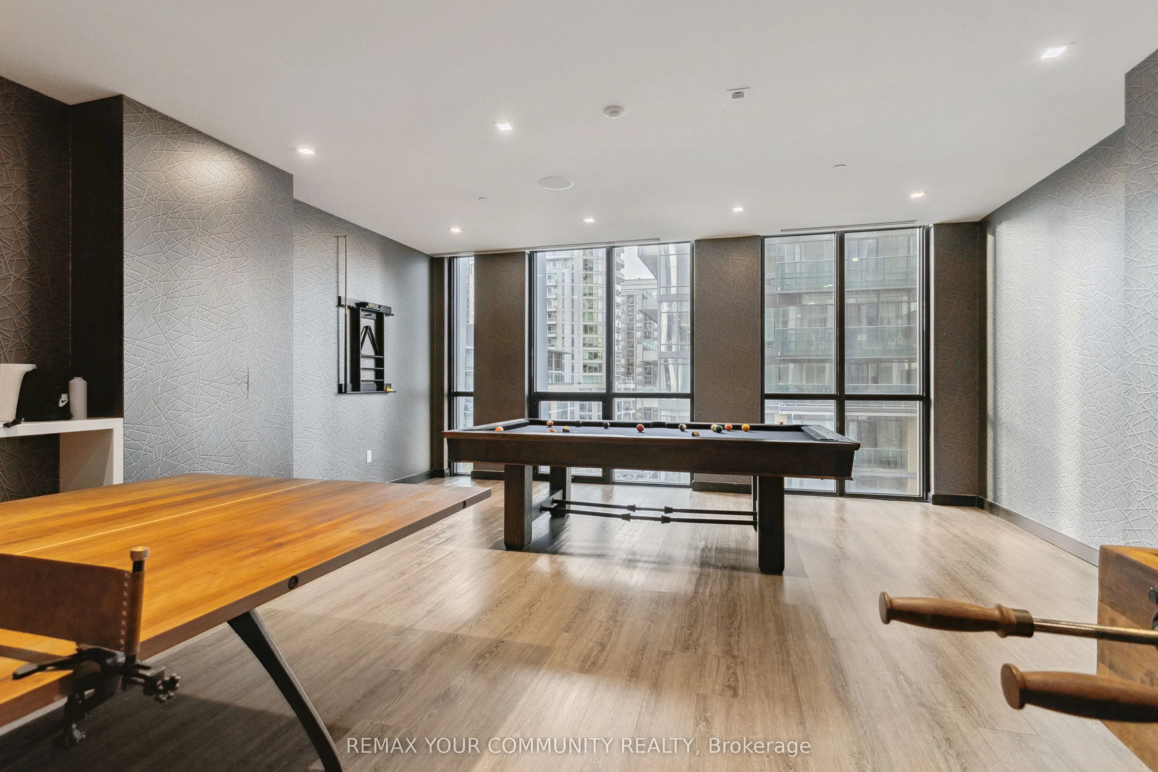 1 Yorkville Avenue #5405