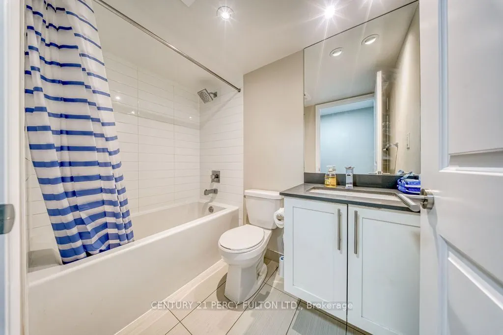 400 Adelaide Street E #1107
