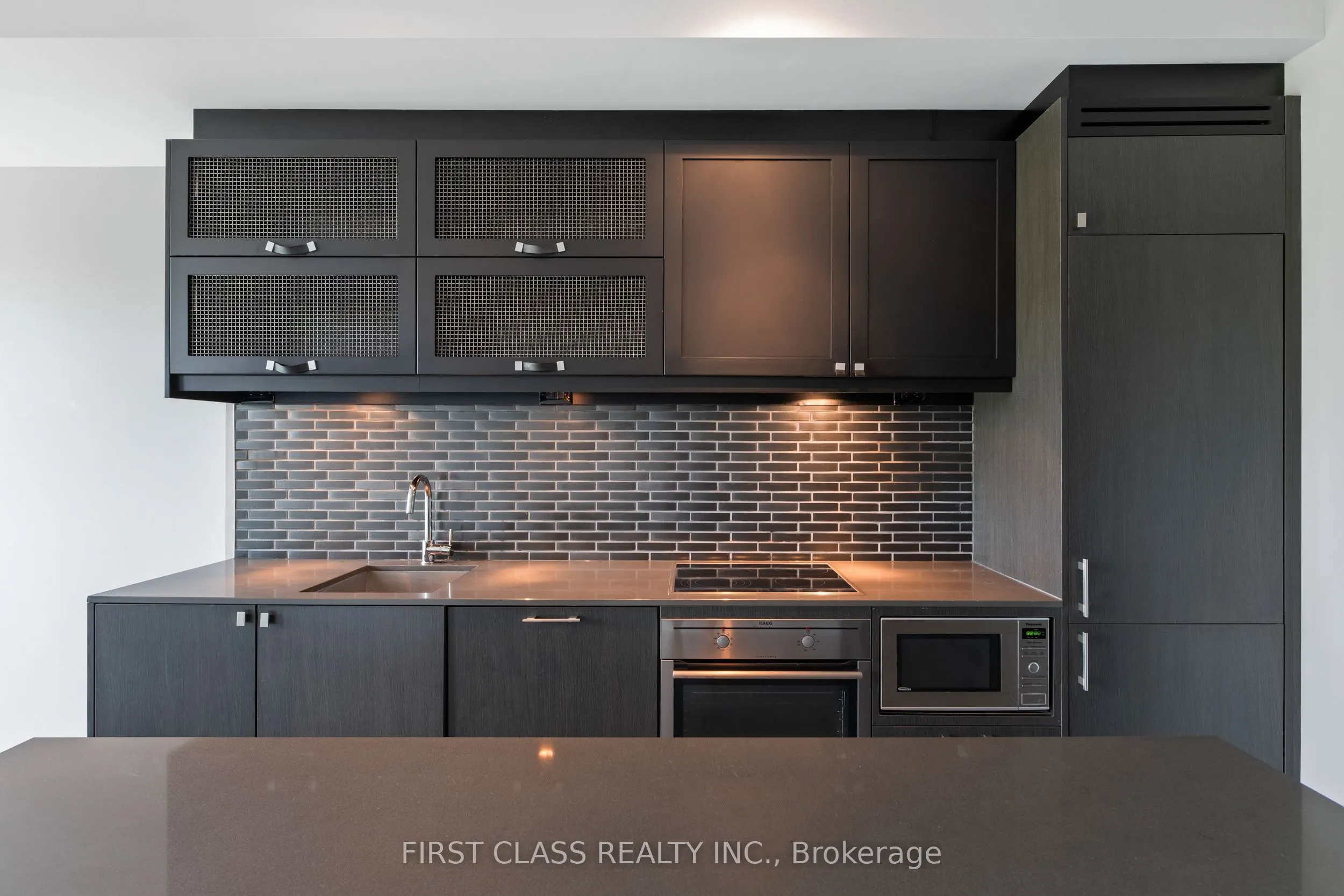 783 Bathurst Street #413