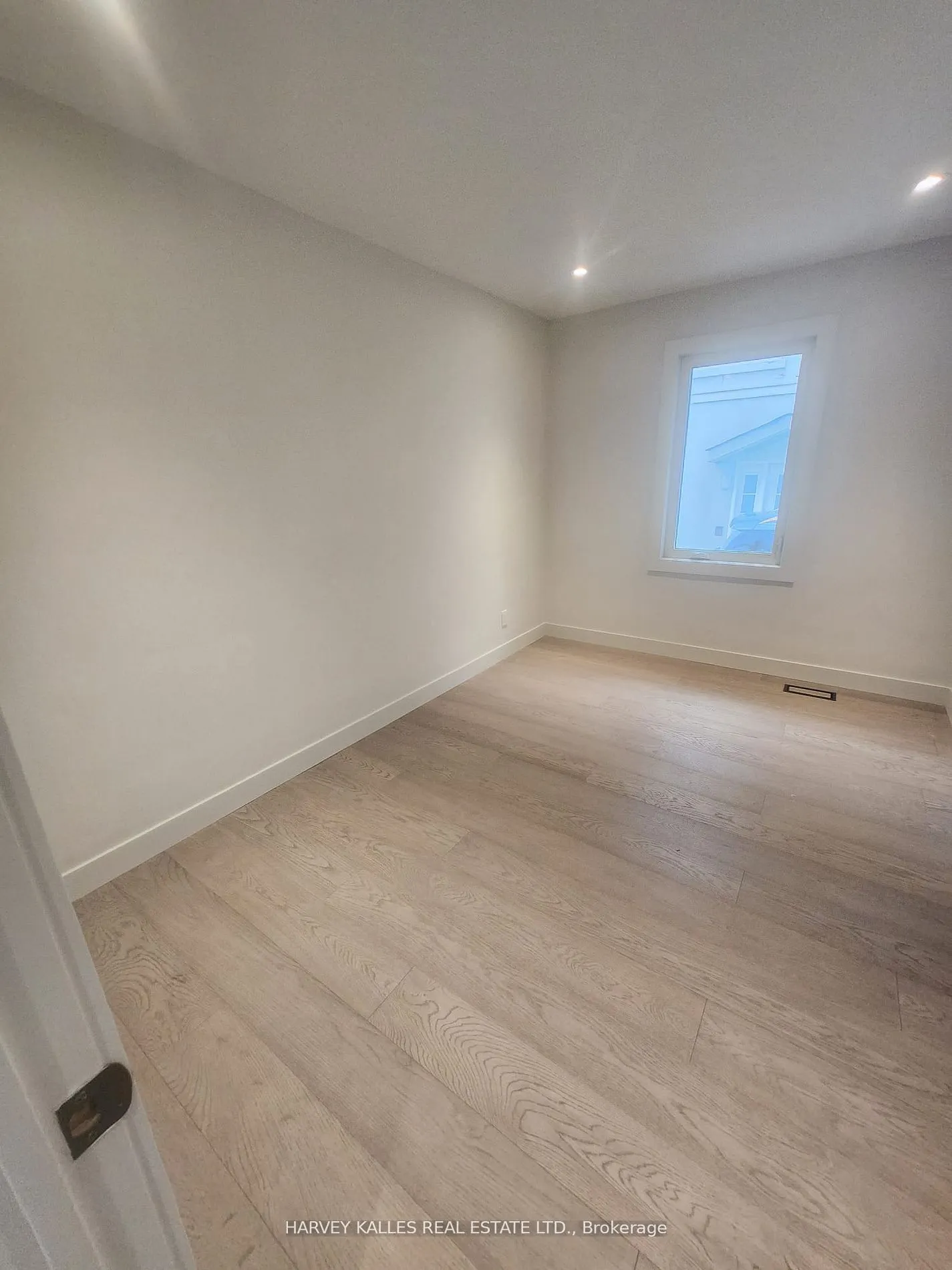 88 McAllister Road #Main