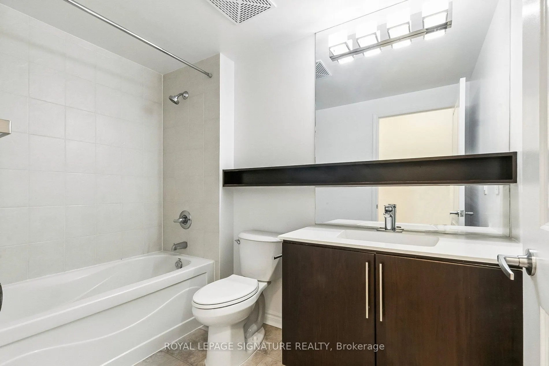 2885 Bayview Avenue #923