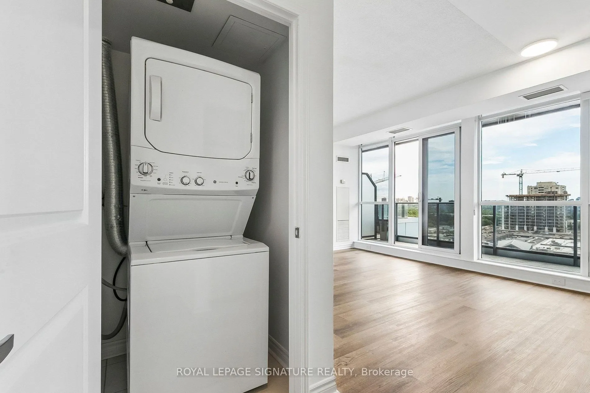 2885 Bayview Avenue #923