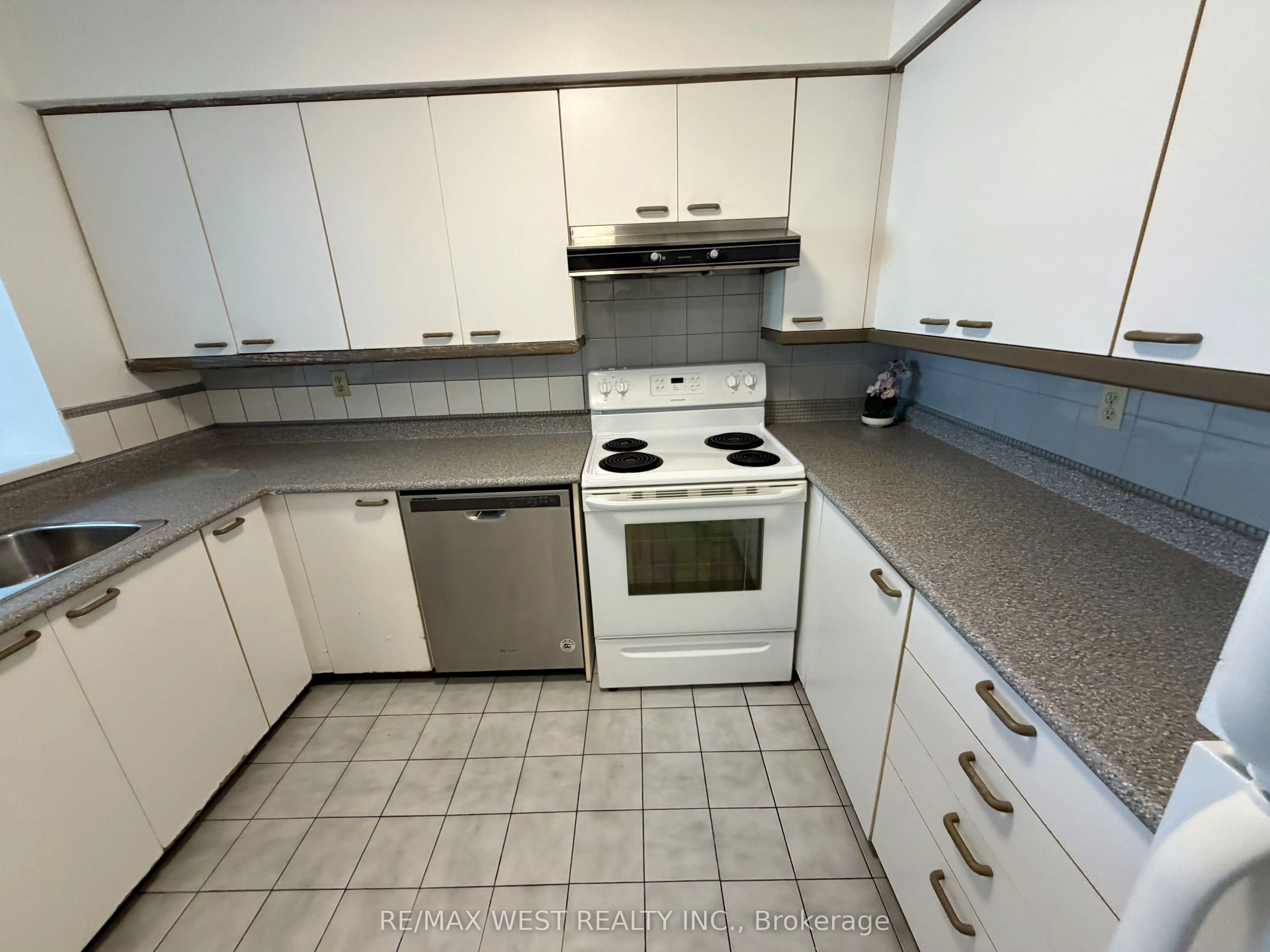 100 Upper Madison Avenue #2405