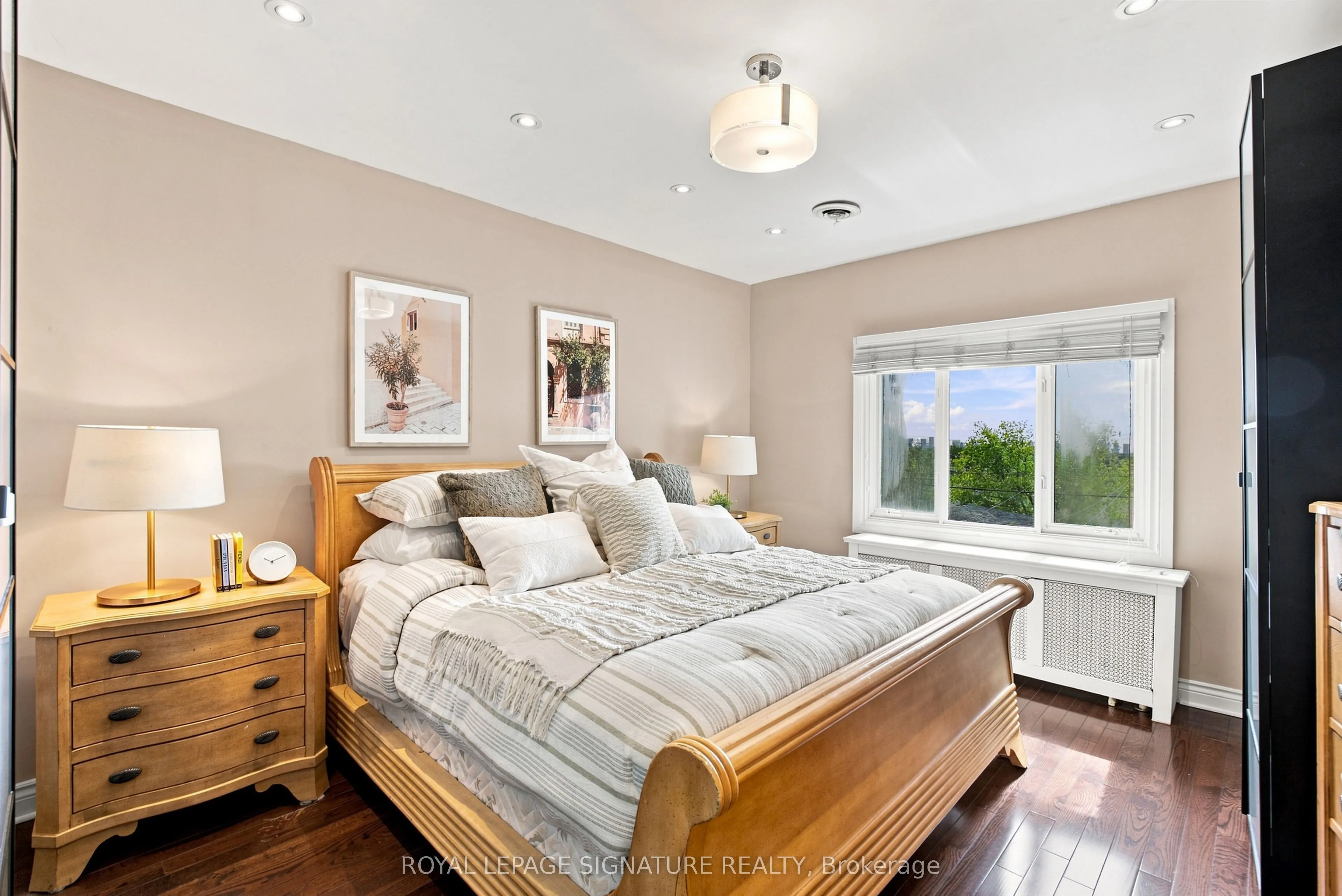 35 Regal Road