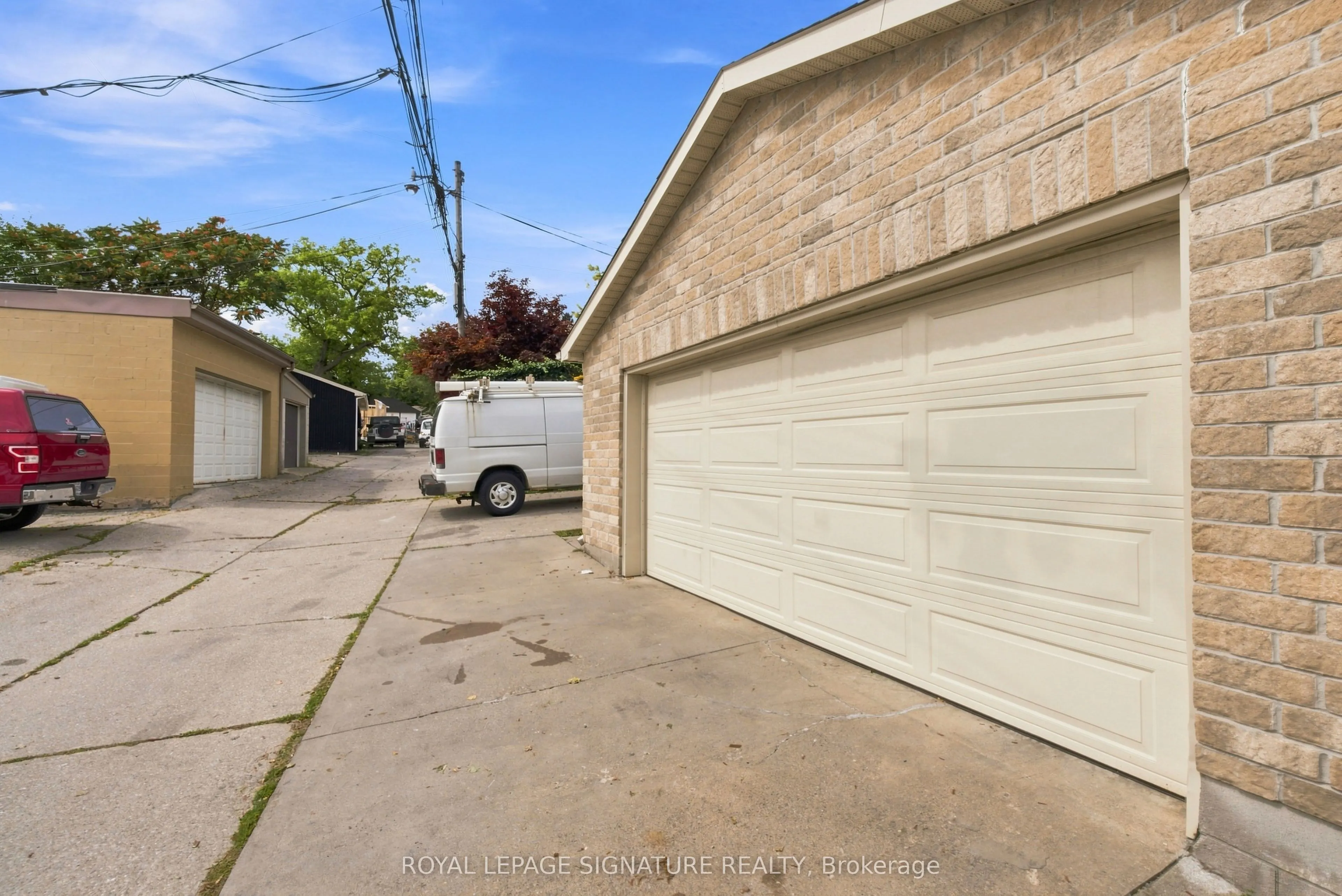 35 Regal Road