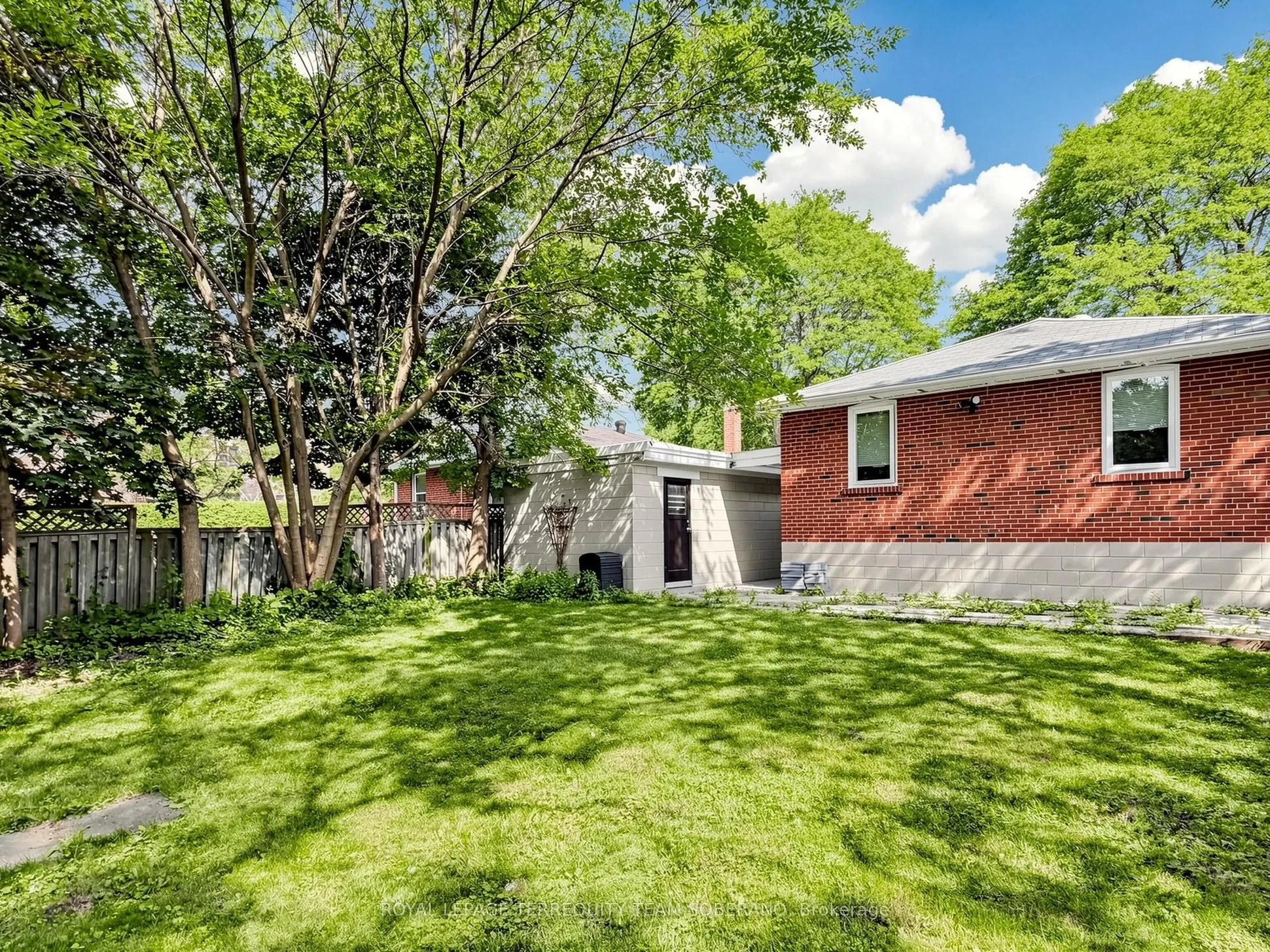 41 Bainbridge Avenue #Upper