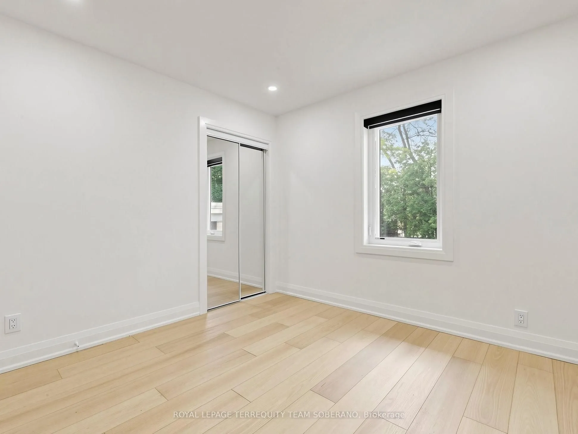 41 Bainbridge Avenue #Upper