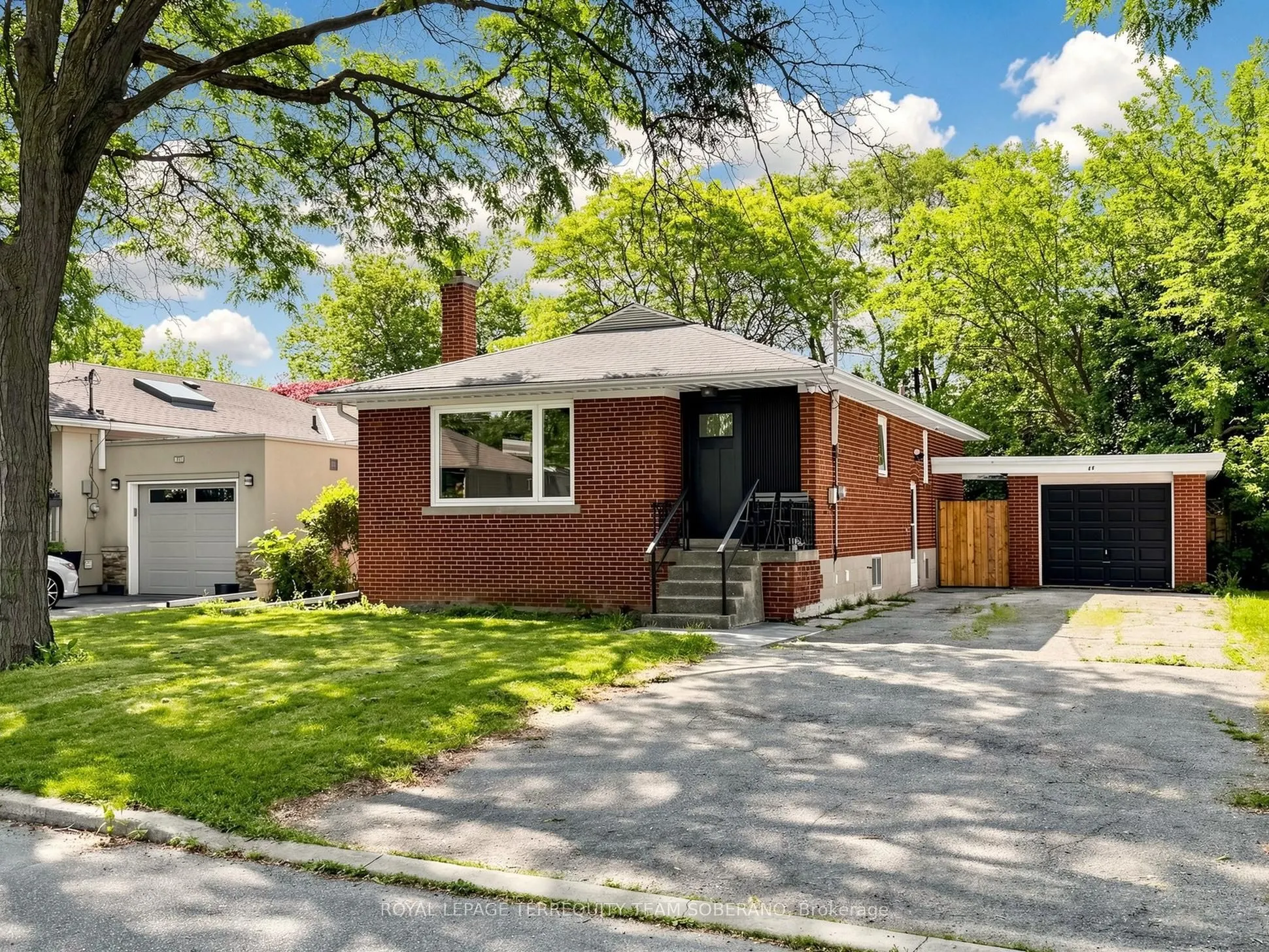 41 Bainbridge Avenue #Upper