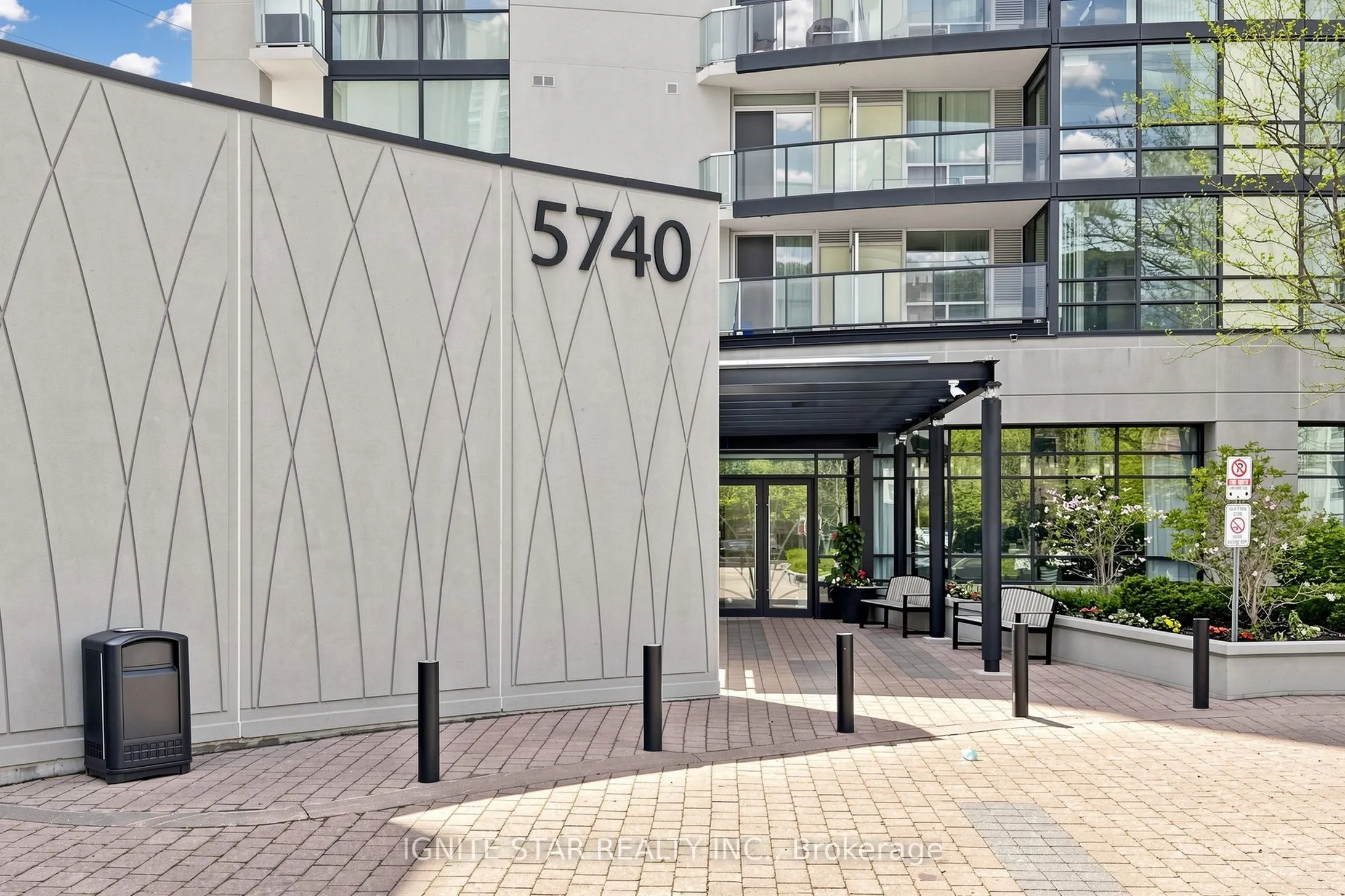 5740 Yonge Street #1201