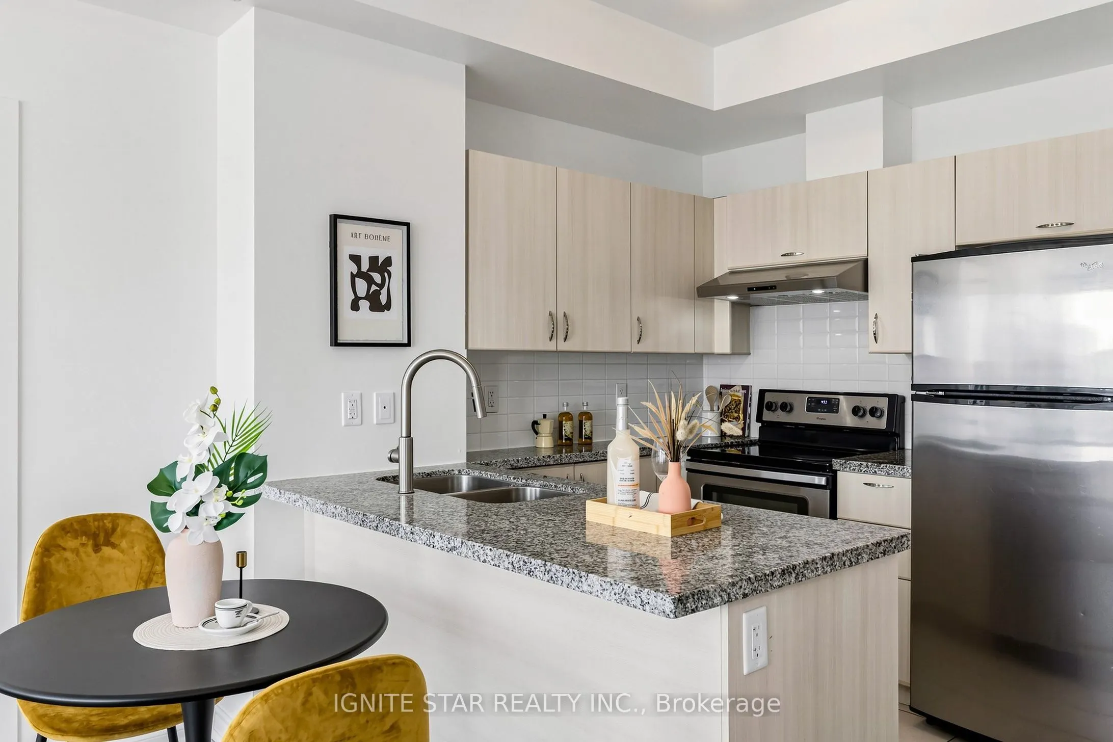 5740 Yonge Street #1201
