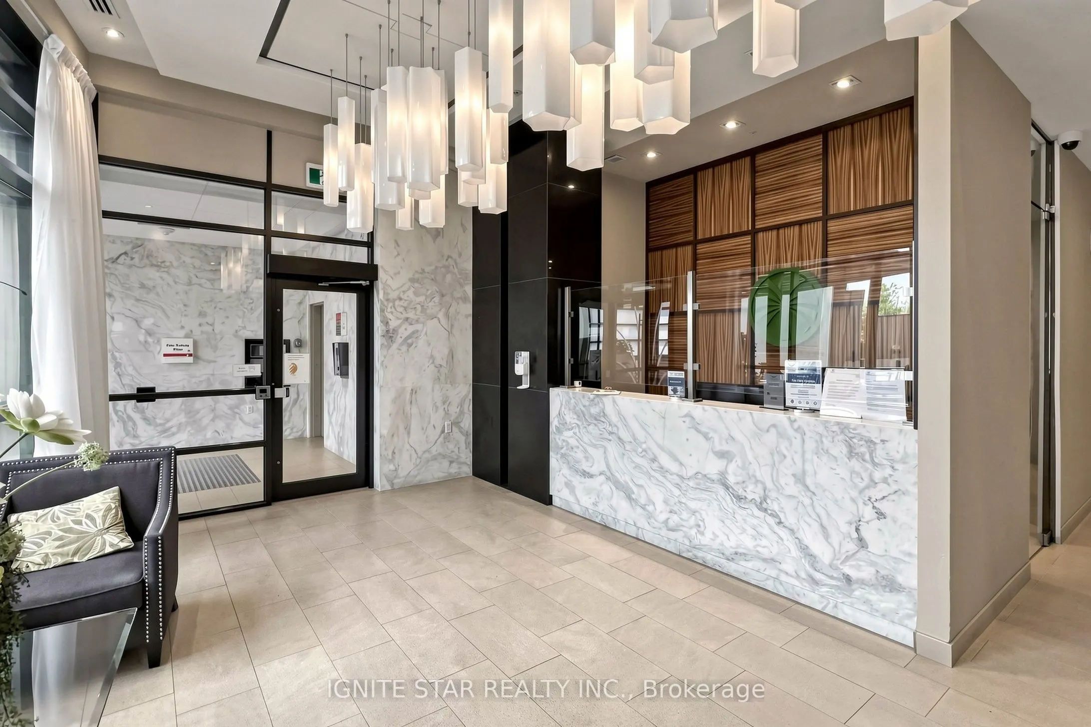 5740 Yonge Street #1201