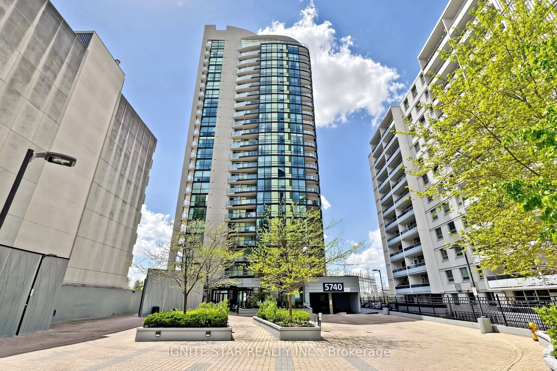 5740 Yonge Street #1201