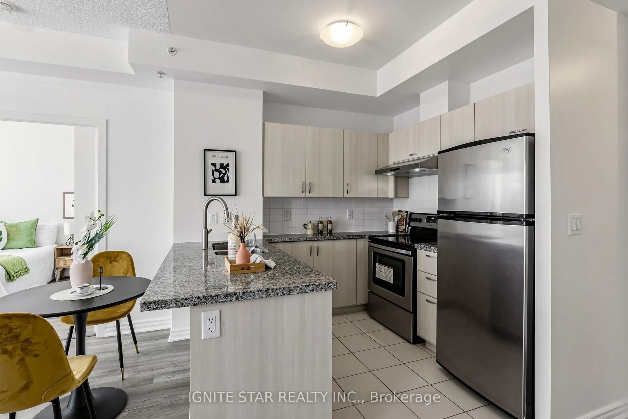 5740 Yonge Street #1201