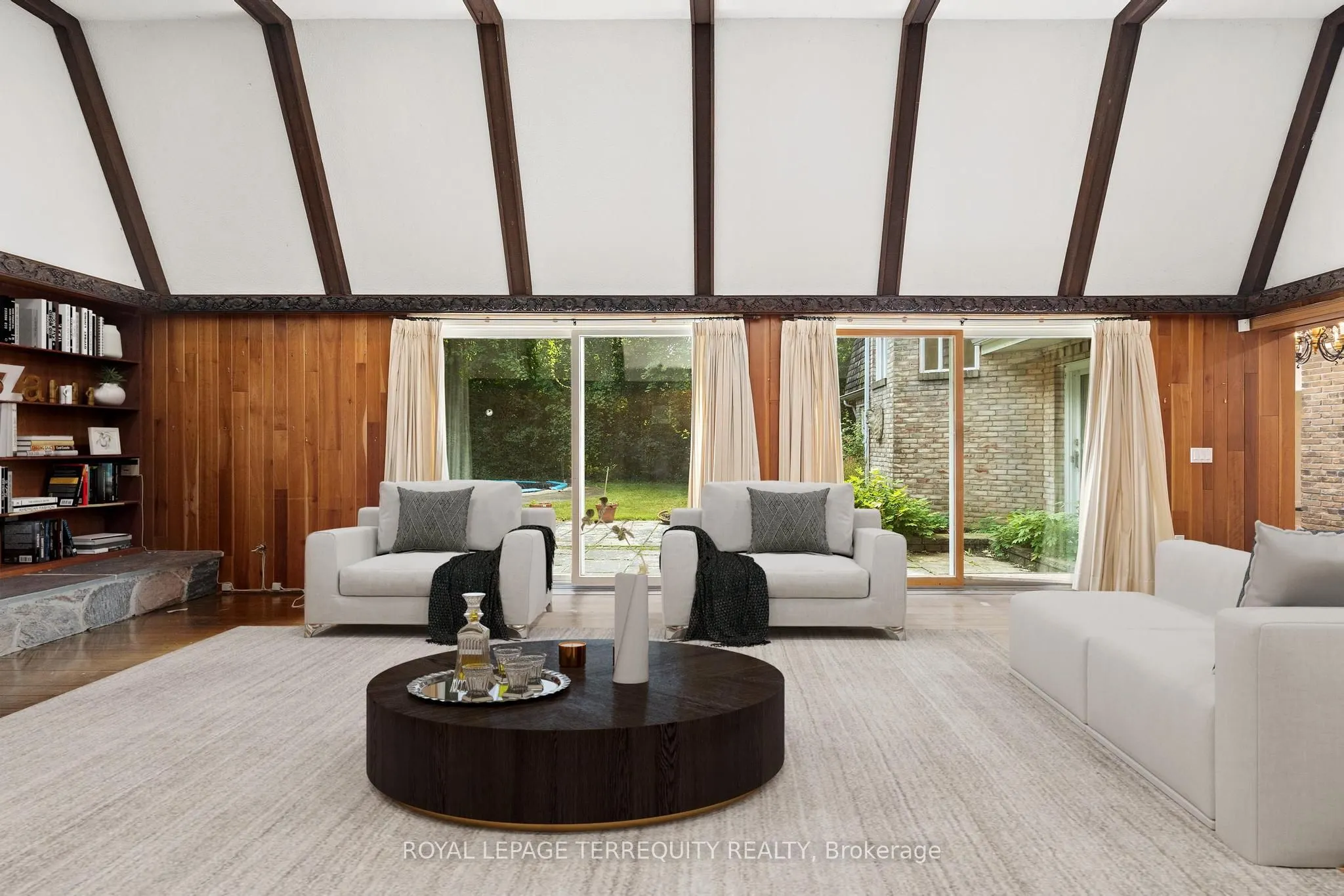 2 Chieftain Crescent