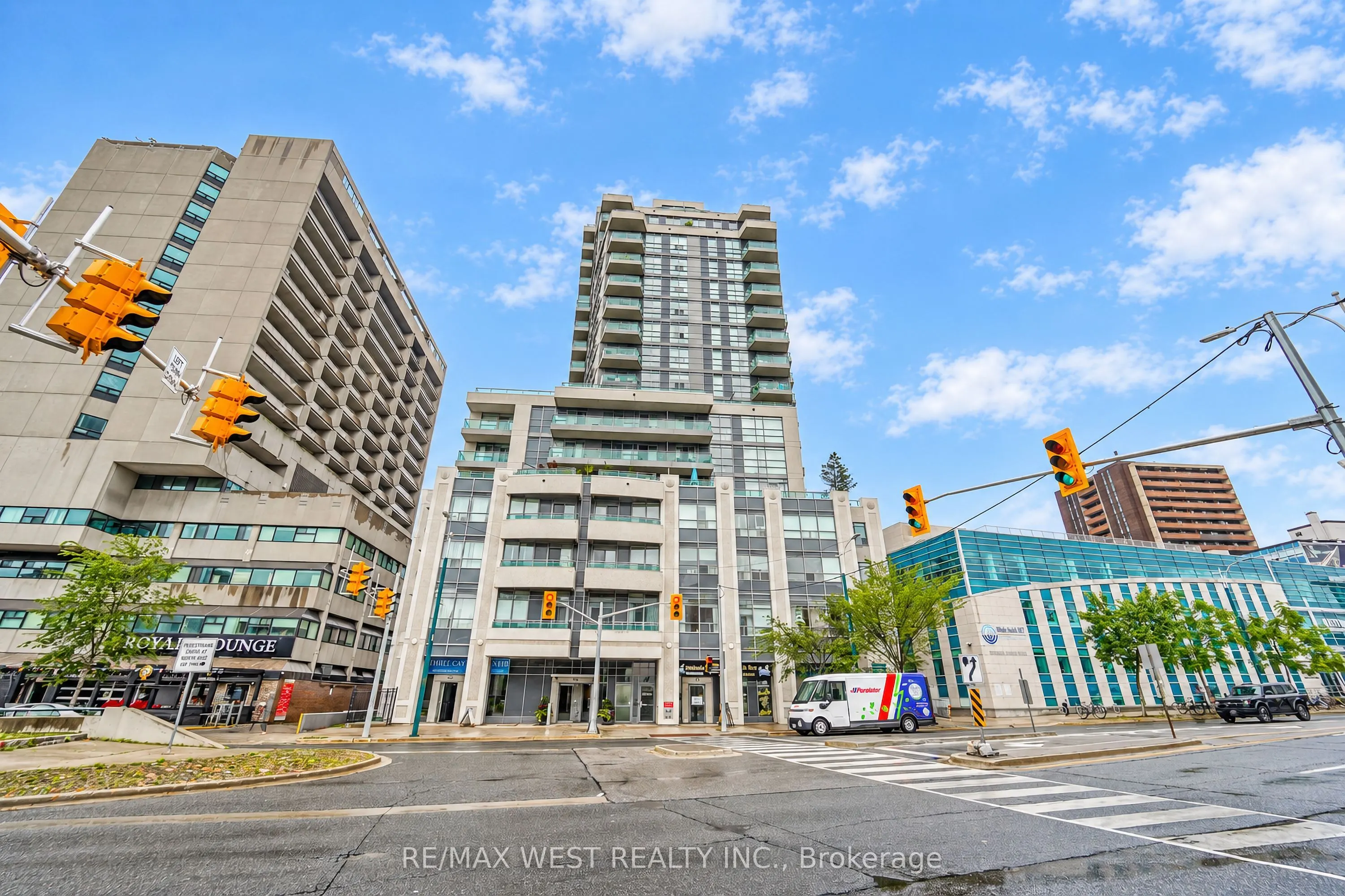 736 Spadina Avenue #1211