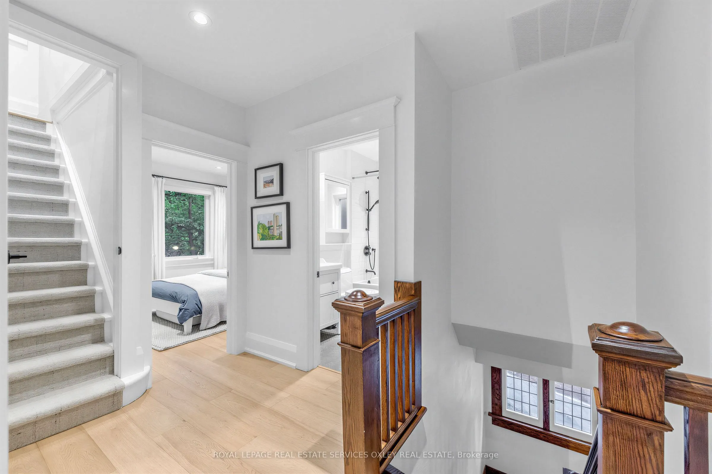20 Edgewood Crescent