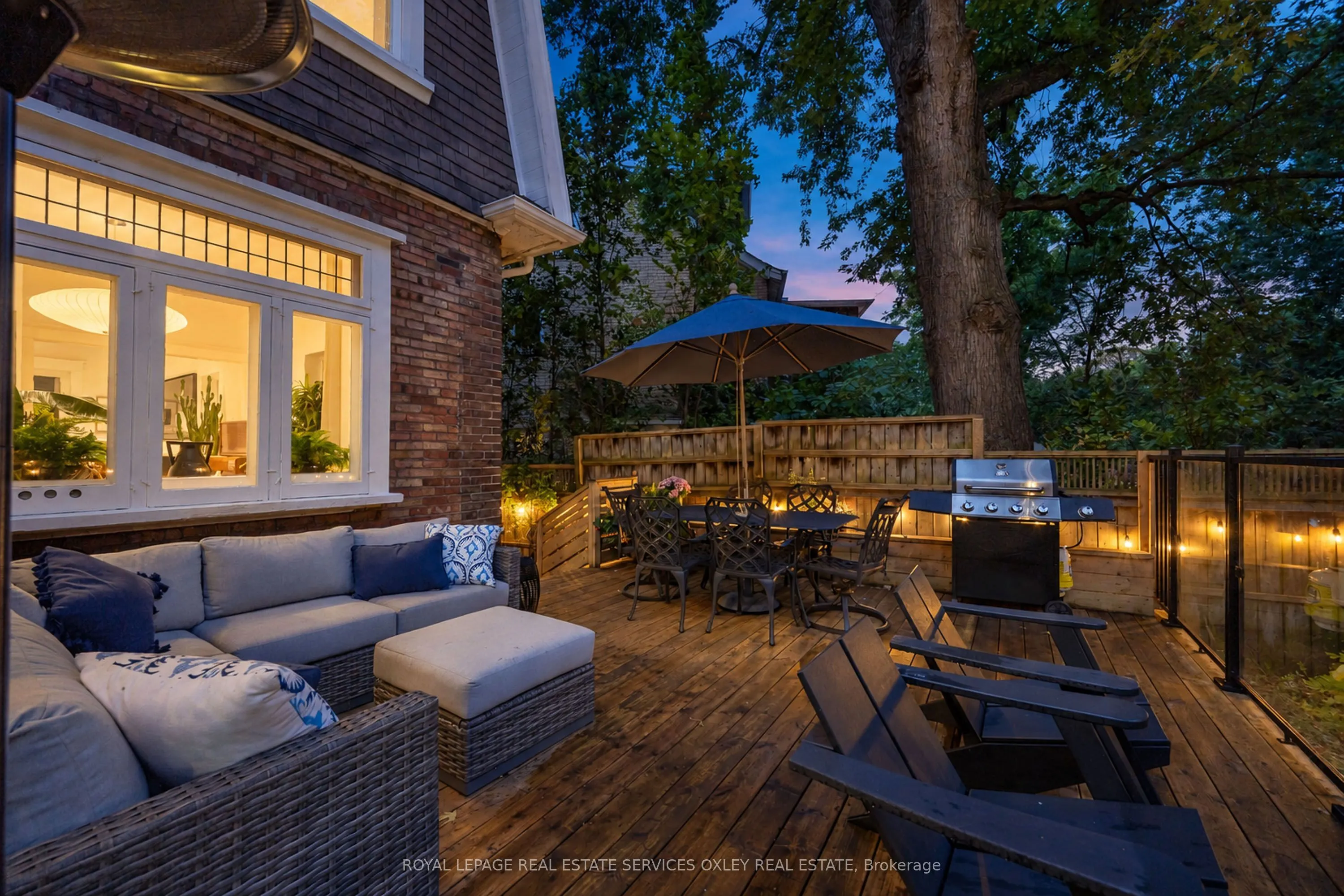 20 Edgewood Crescent
