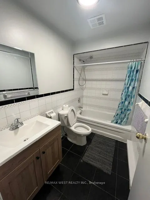 932 Dundas Street #2