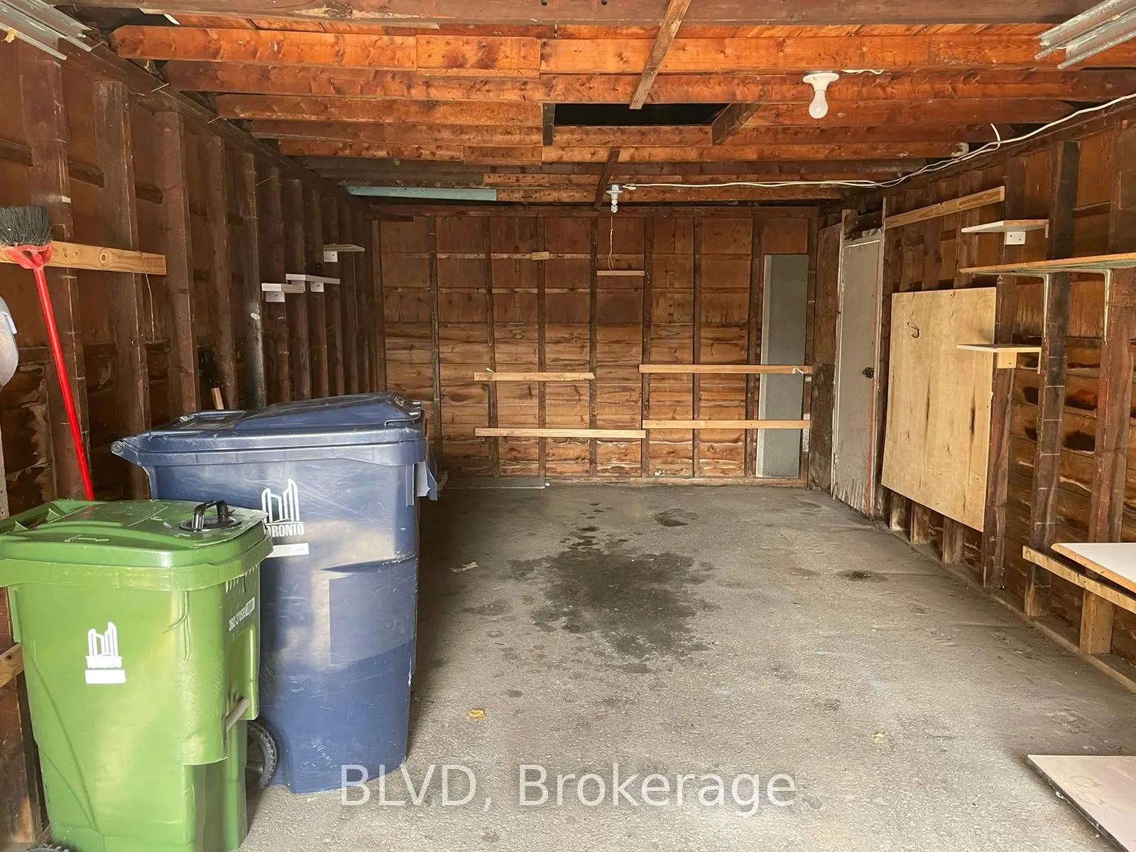 20 Athabaska Avenue