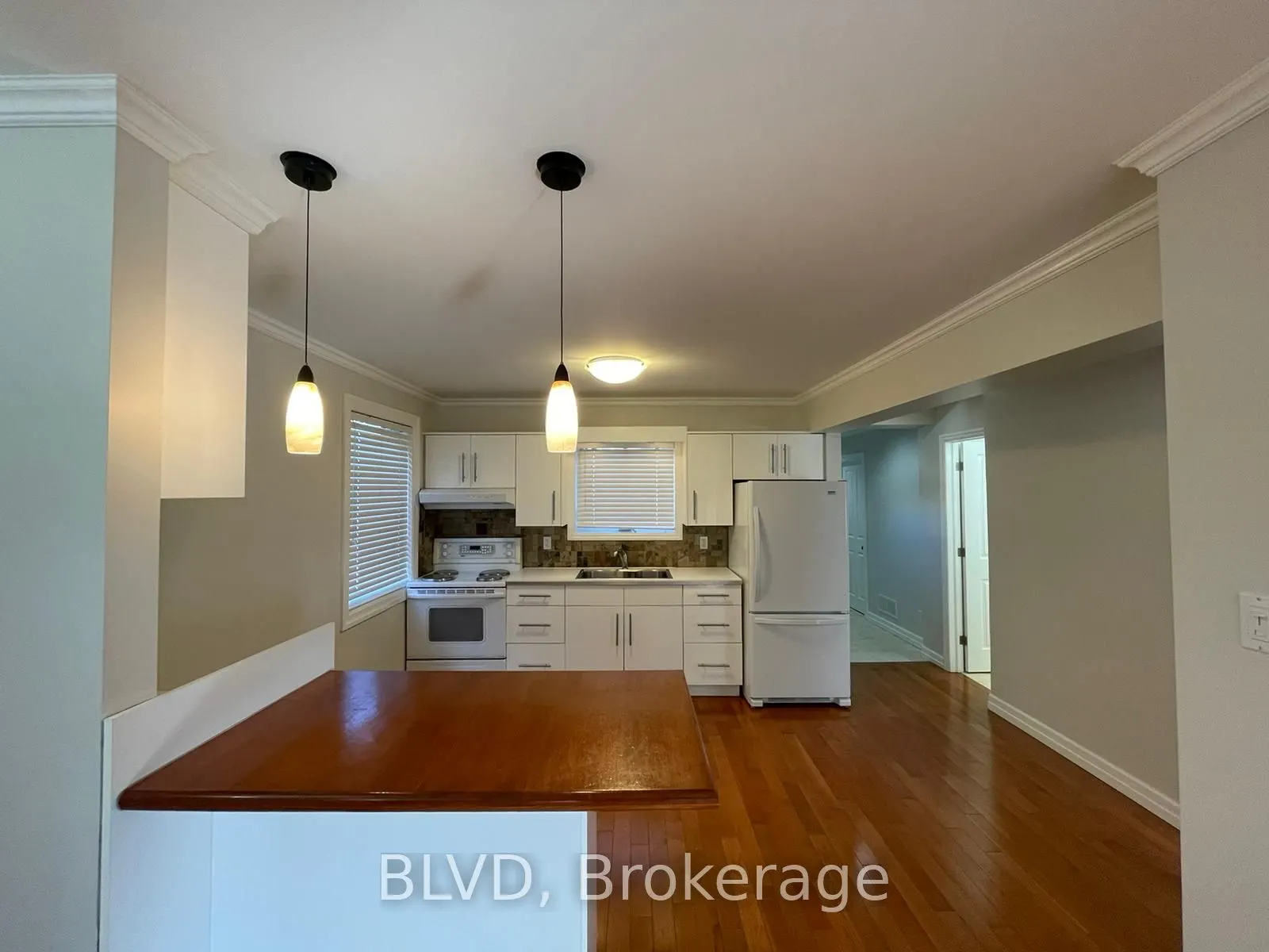 20 Athabaska Avenue