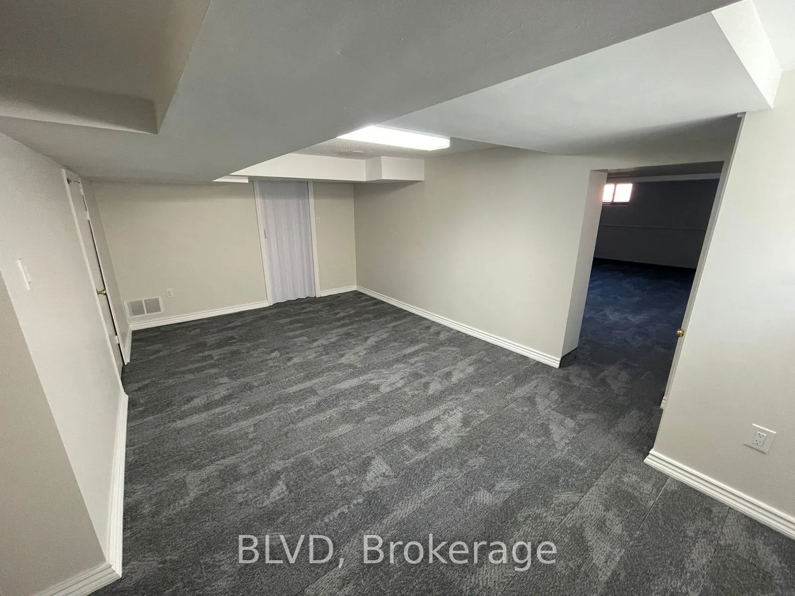20 Athabaska Avenue
