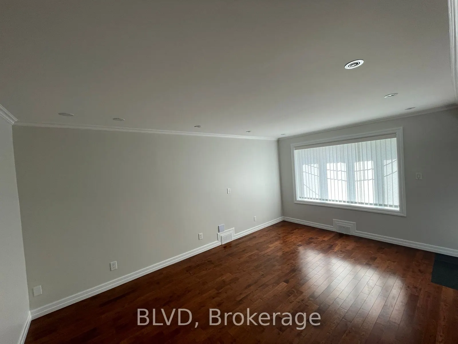 20 Athabaska Avenue