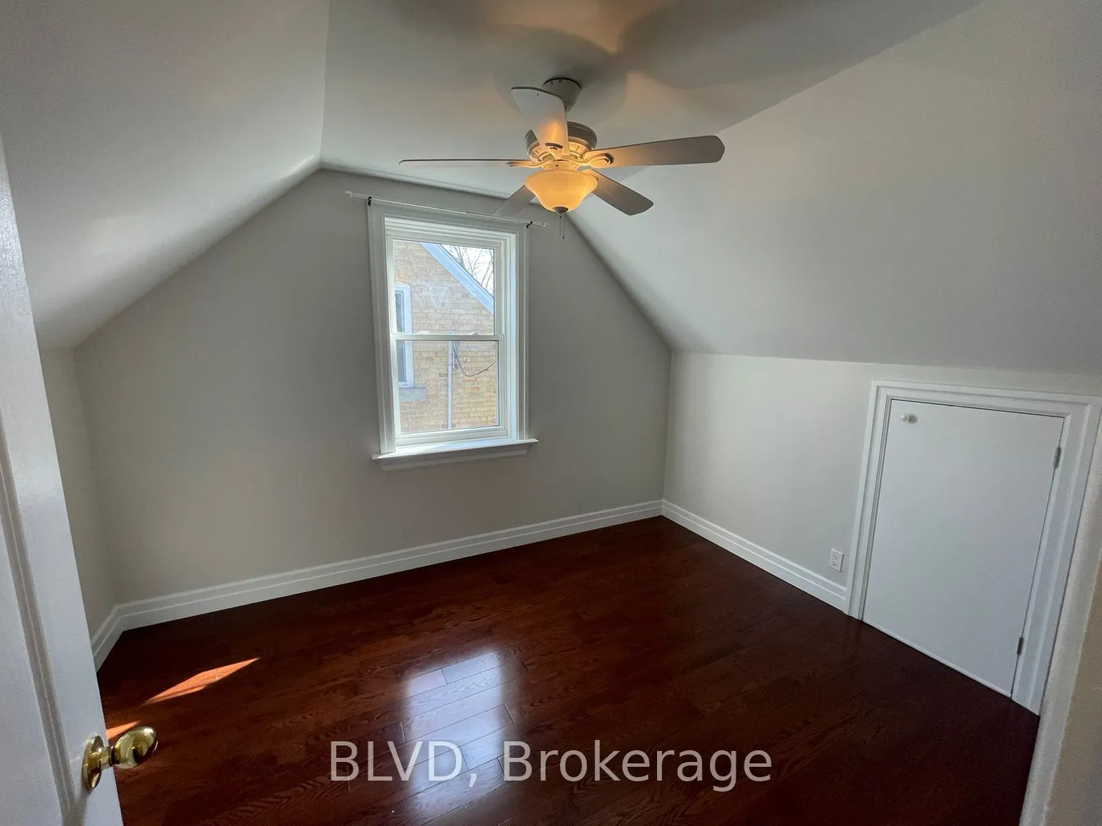 20 Athabaska Avenue