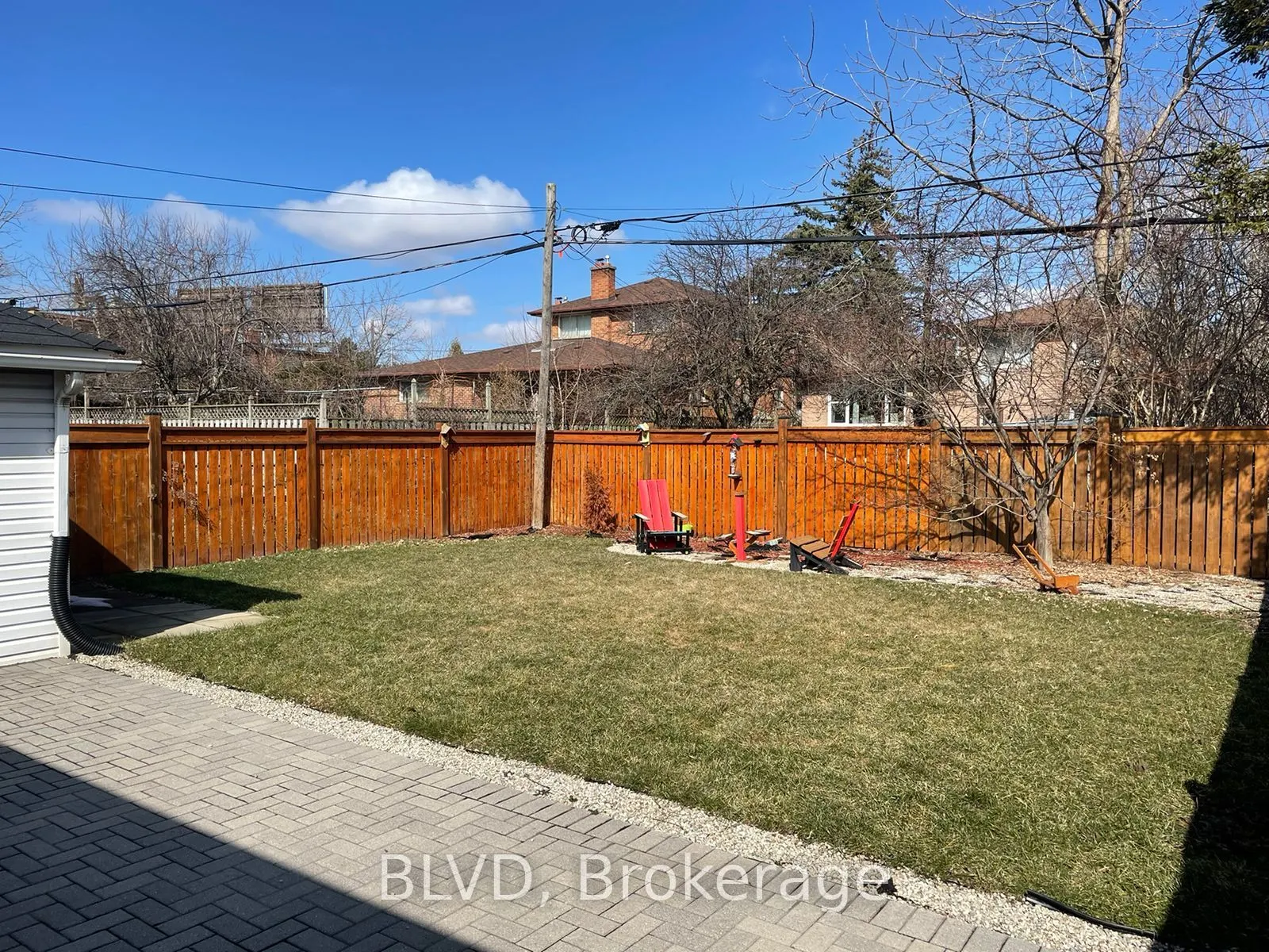 20 Athabaska Avenue