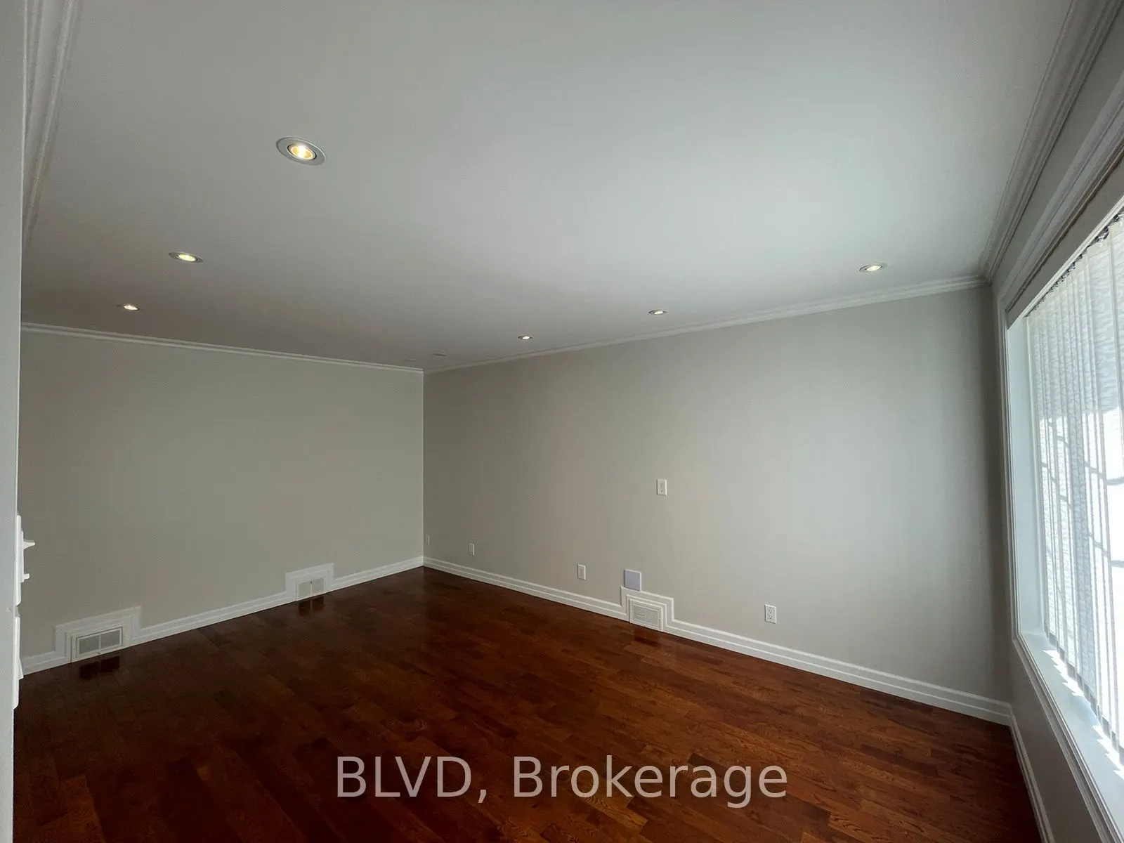 20 Athabaska Avenue
