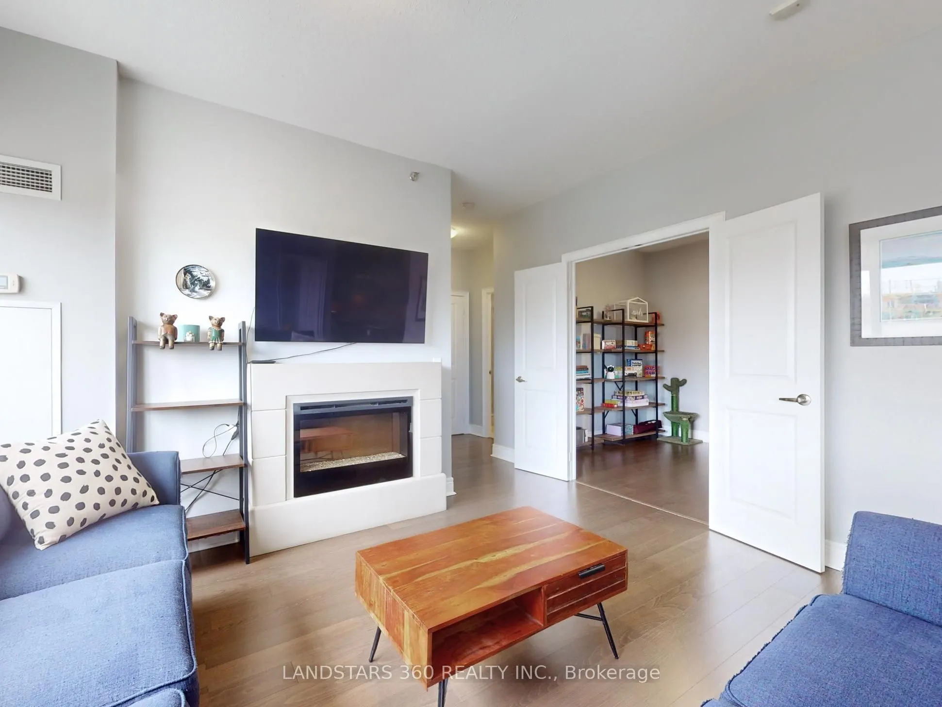 701 Sheppard Avenue W #803