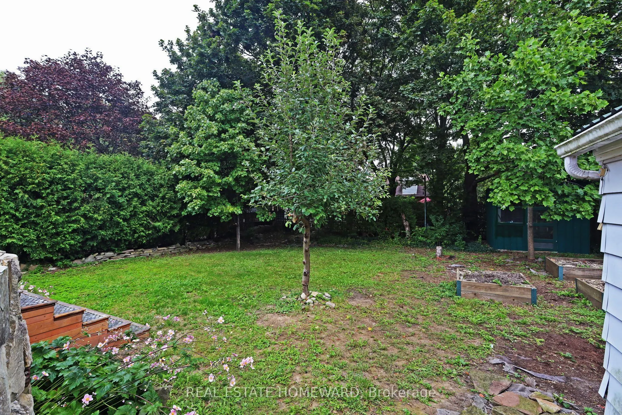 9 Dromore Crescent