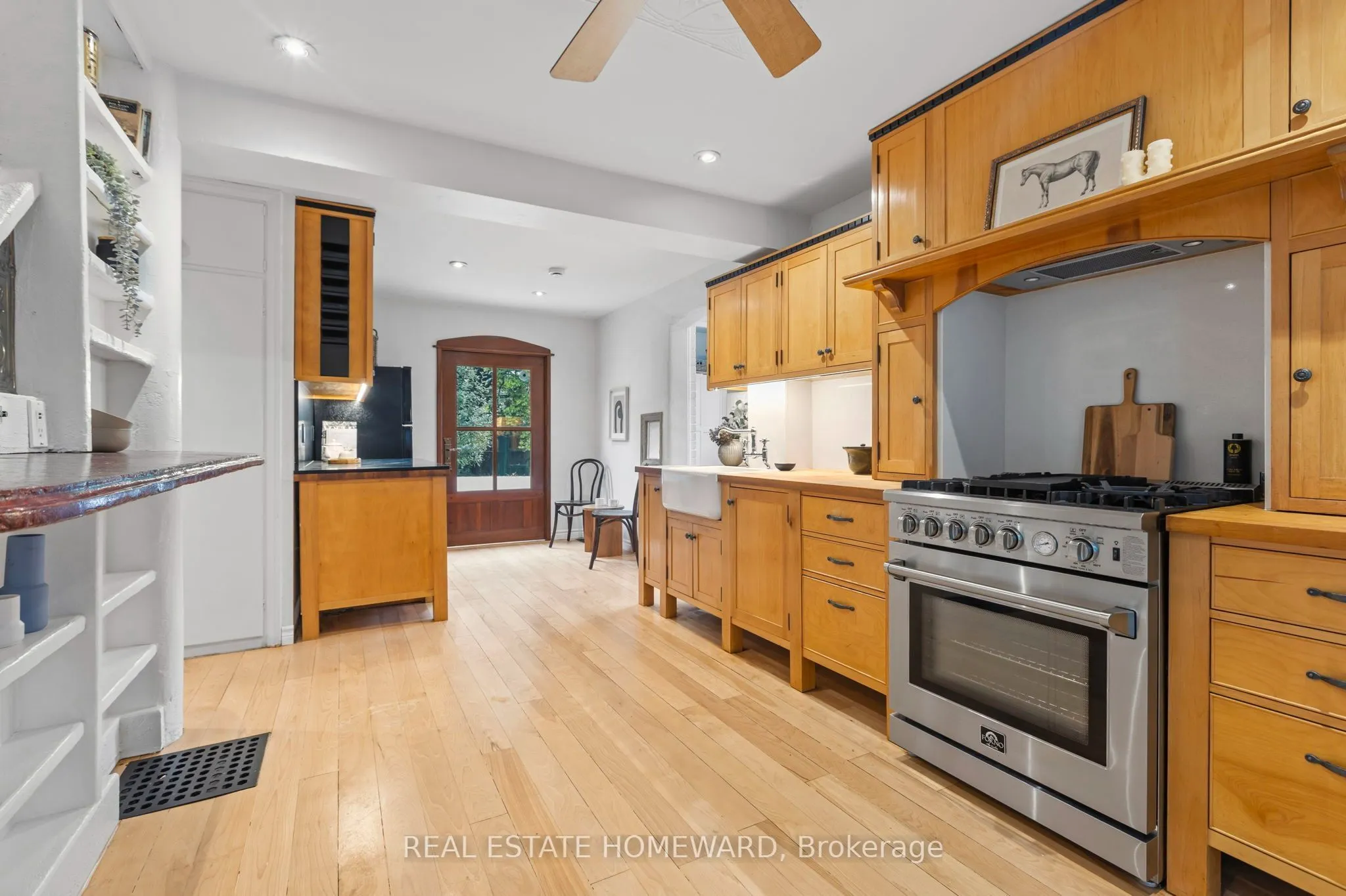 9 Dromore Crescent
