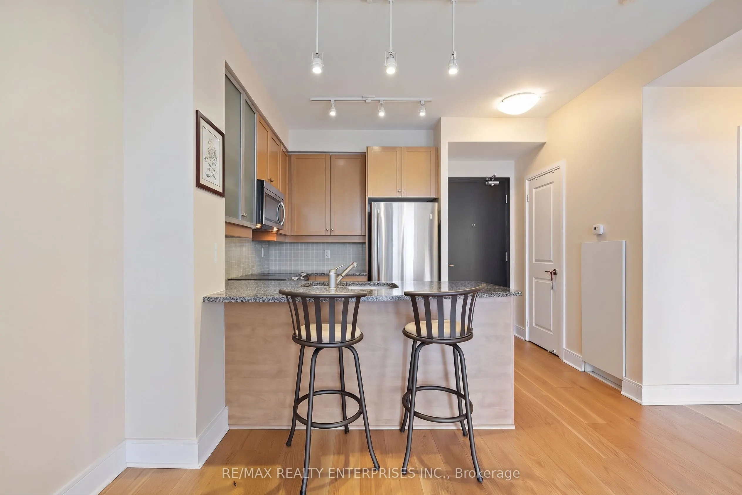 18 Yorkville Avenue W #2706