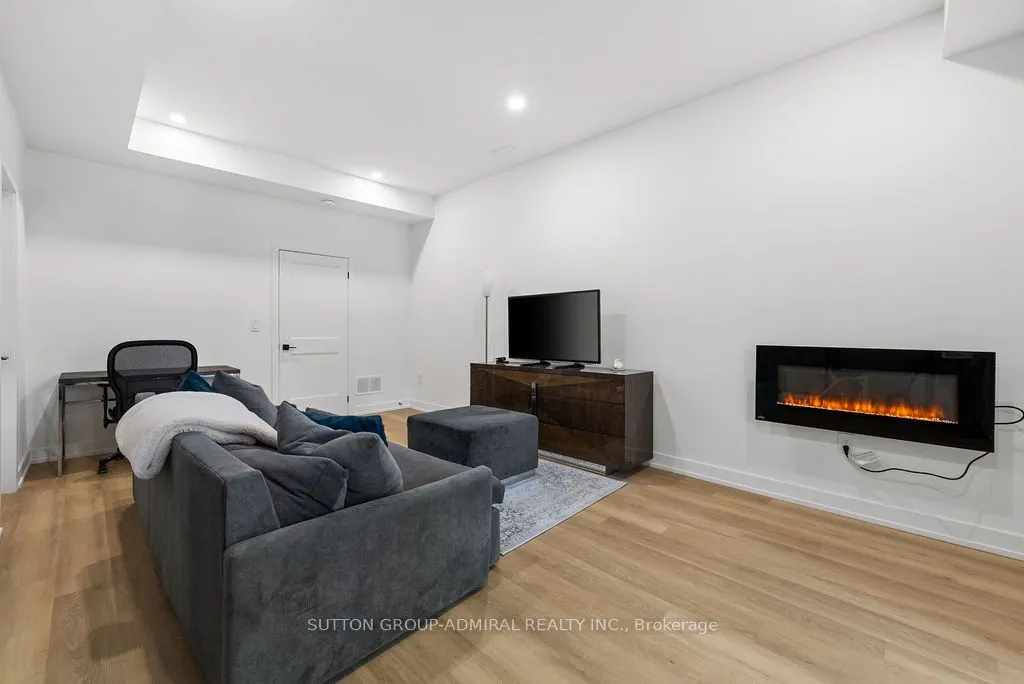80 Bude Street