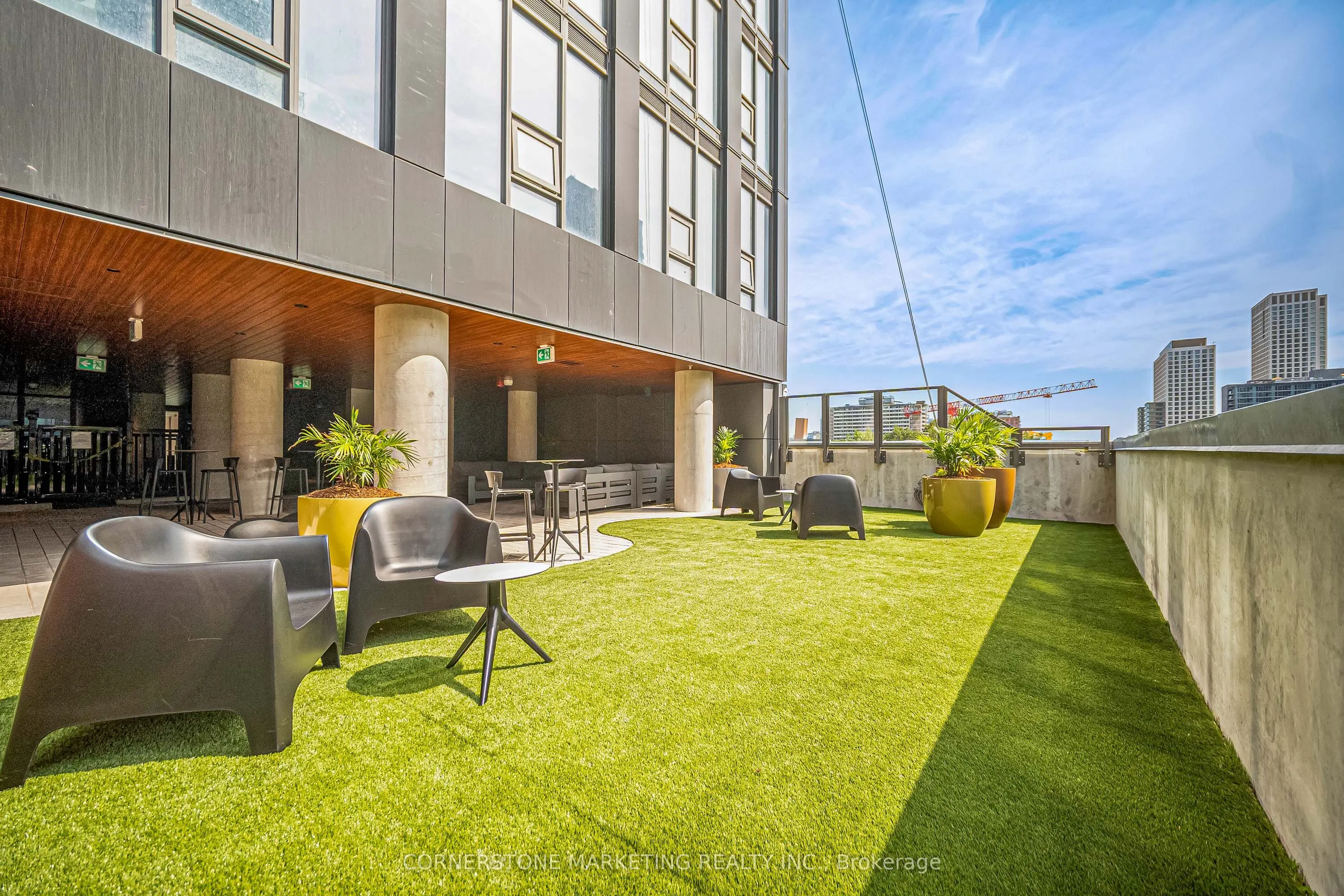 100 Queen Street E #2202