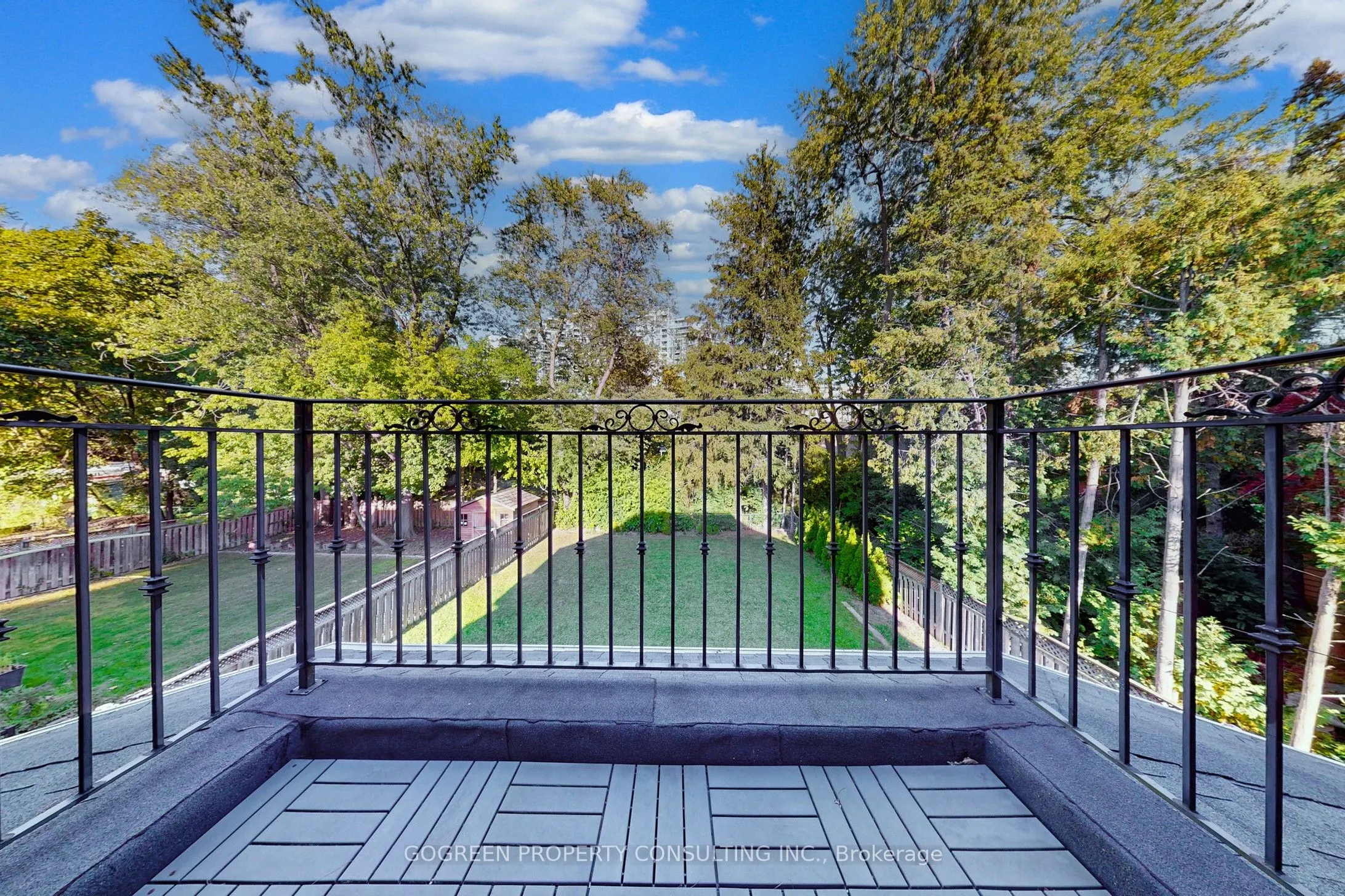 11 Elmview Avenue