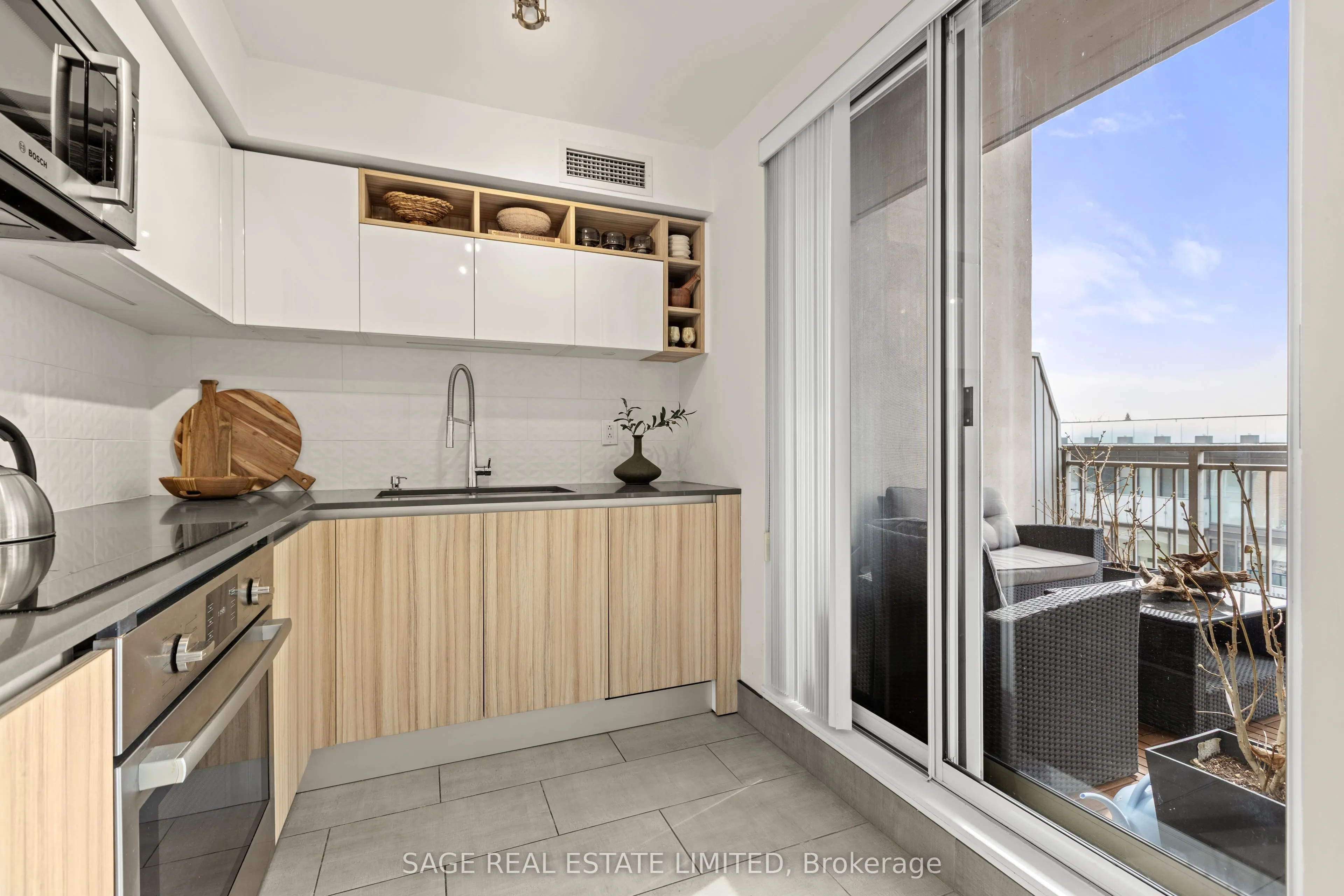 18 Merton Street #506