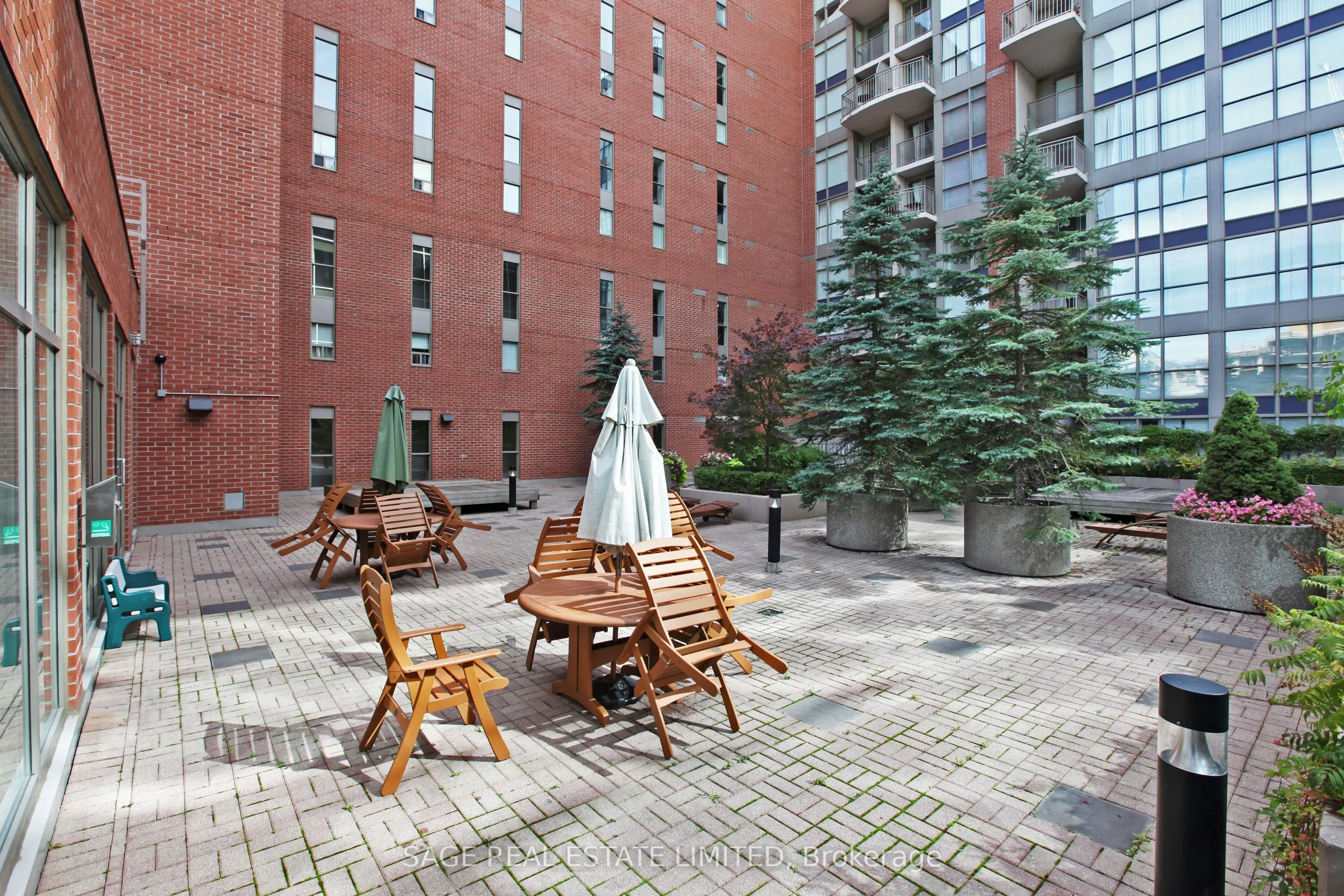 18 Merton Street #506