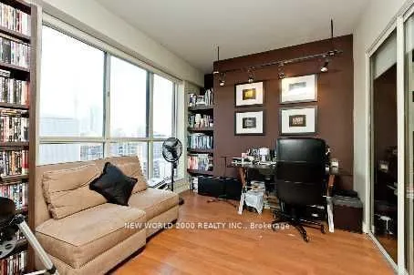633 Bay Street #Ph09