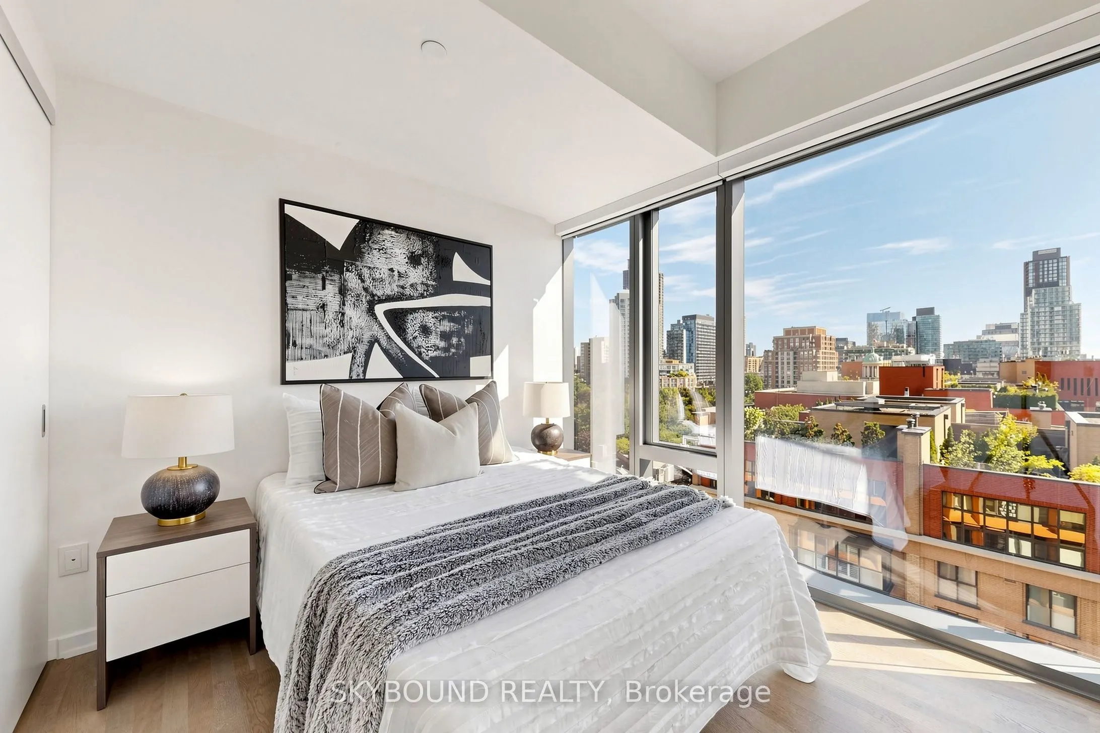 60 Colborne Street #907